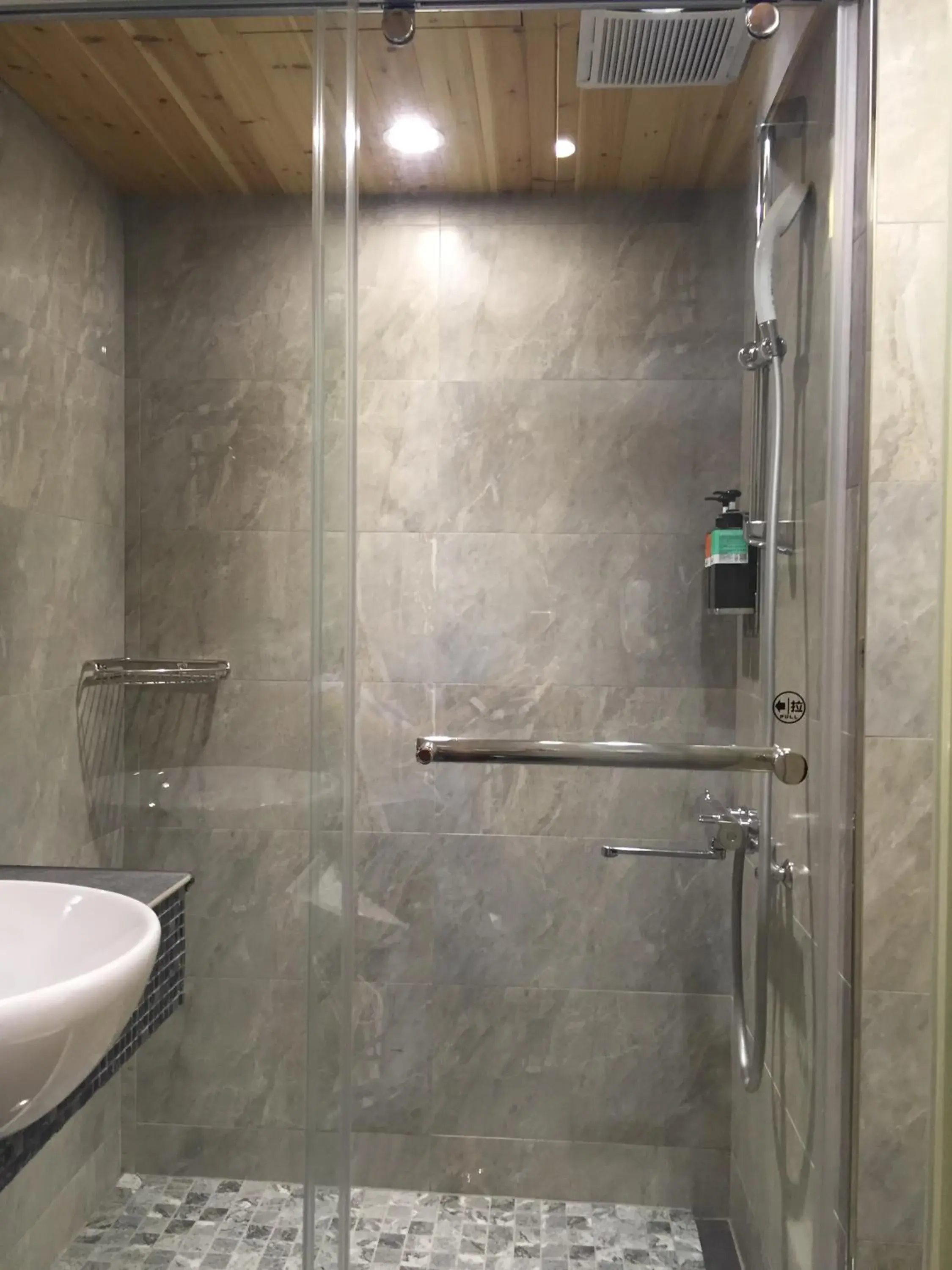 Shower, Bathroom in Hotel I Journey