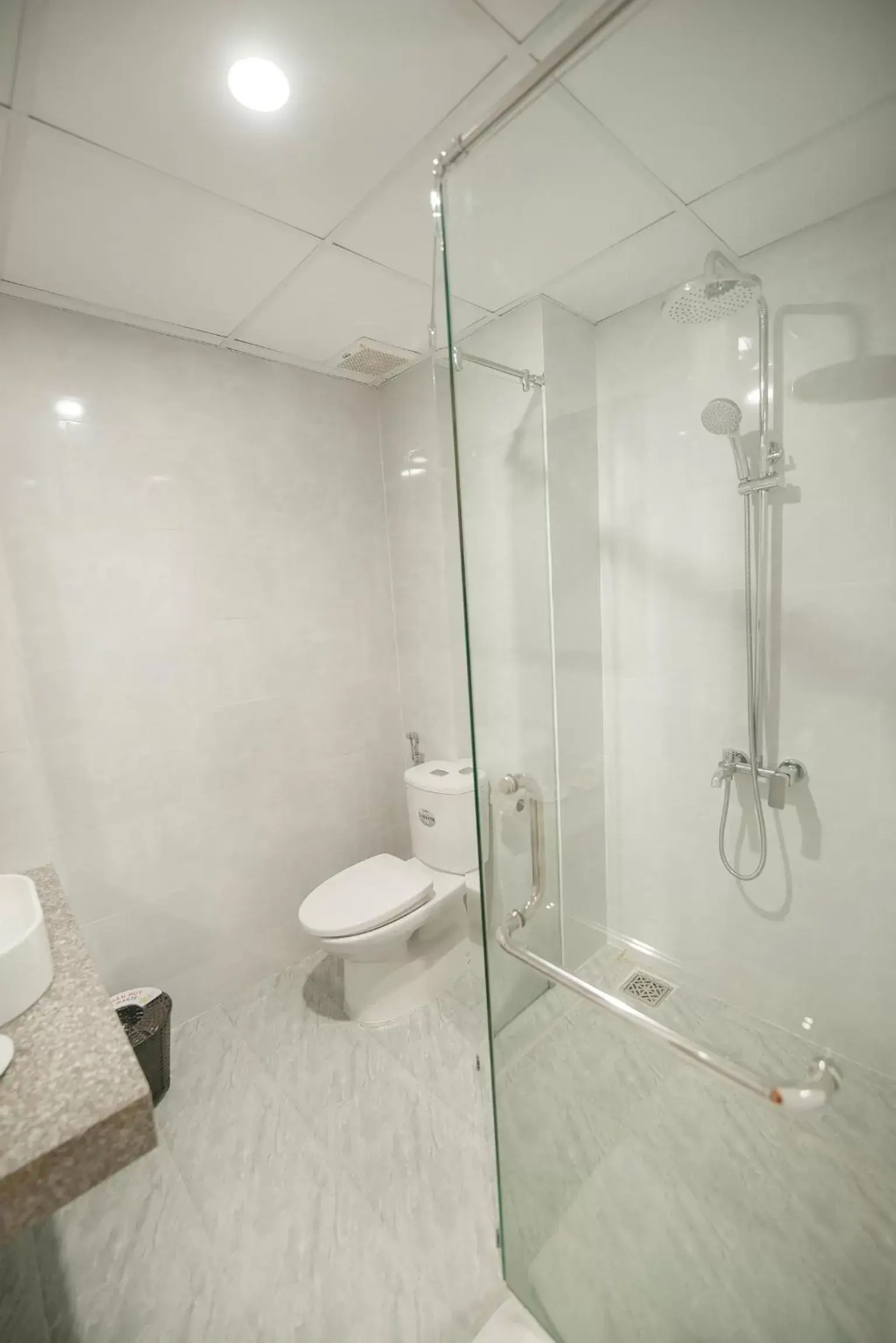 Shower, Bathroom in Hoi An Rose Garden Hotel