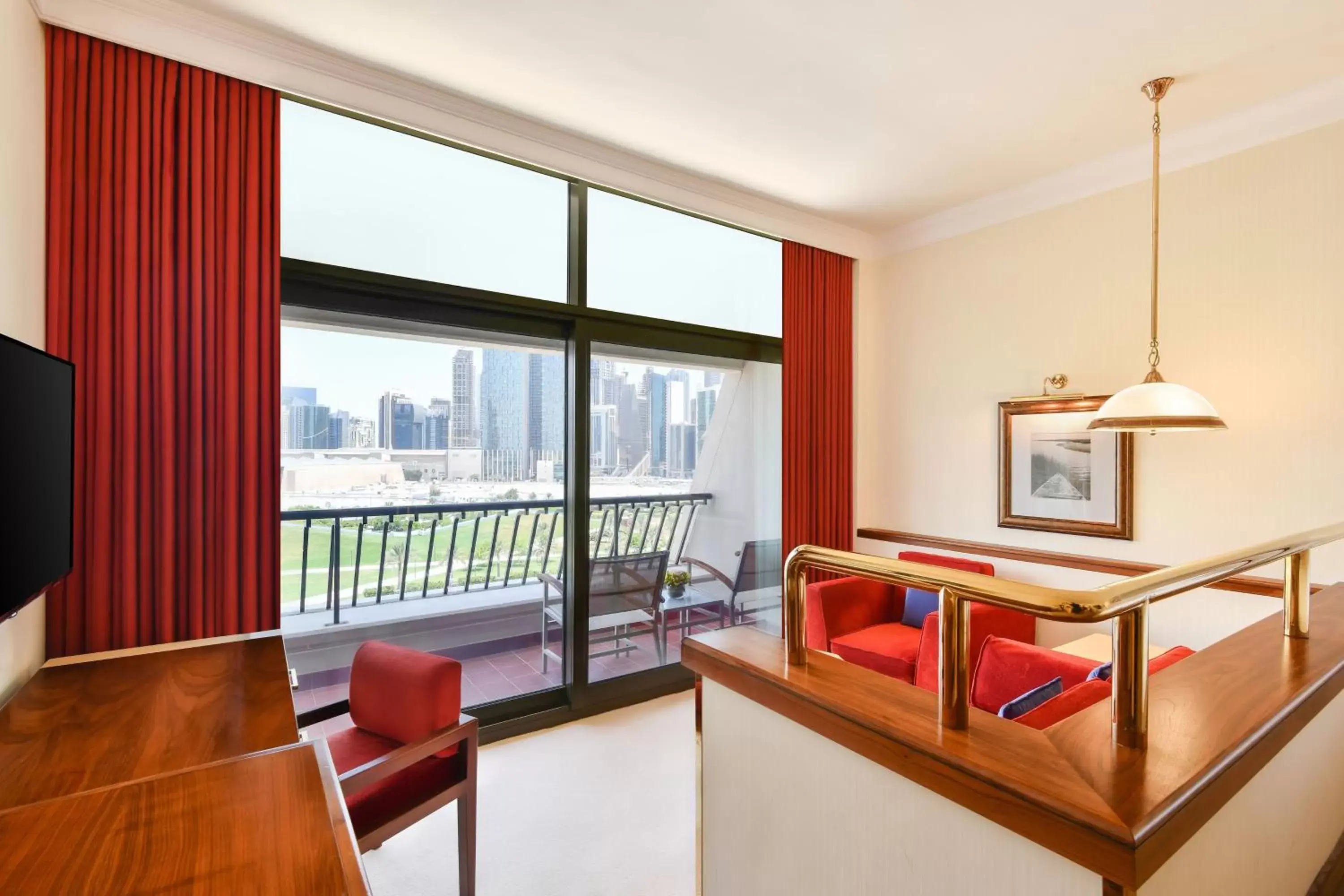 Living room, Seating Area in Sheraton Grand Doha Resort & Convention Hotel