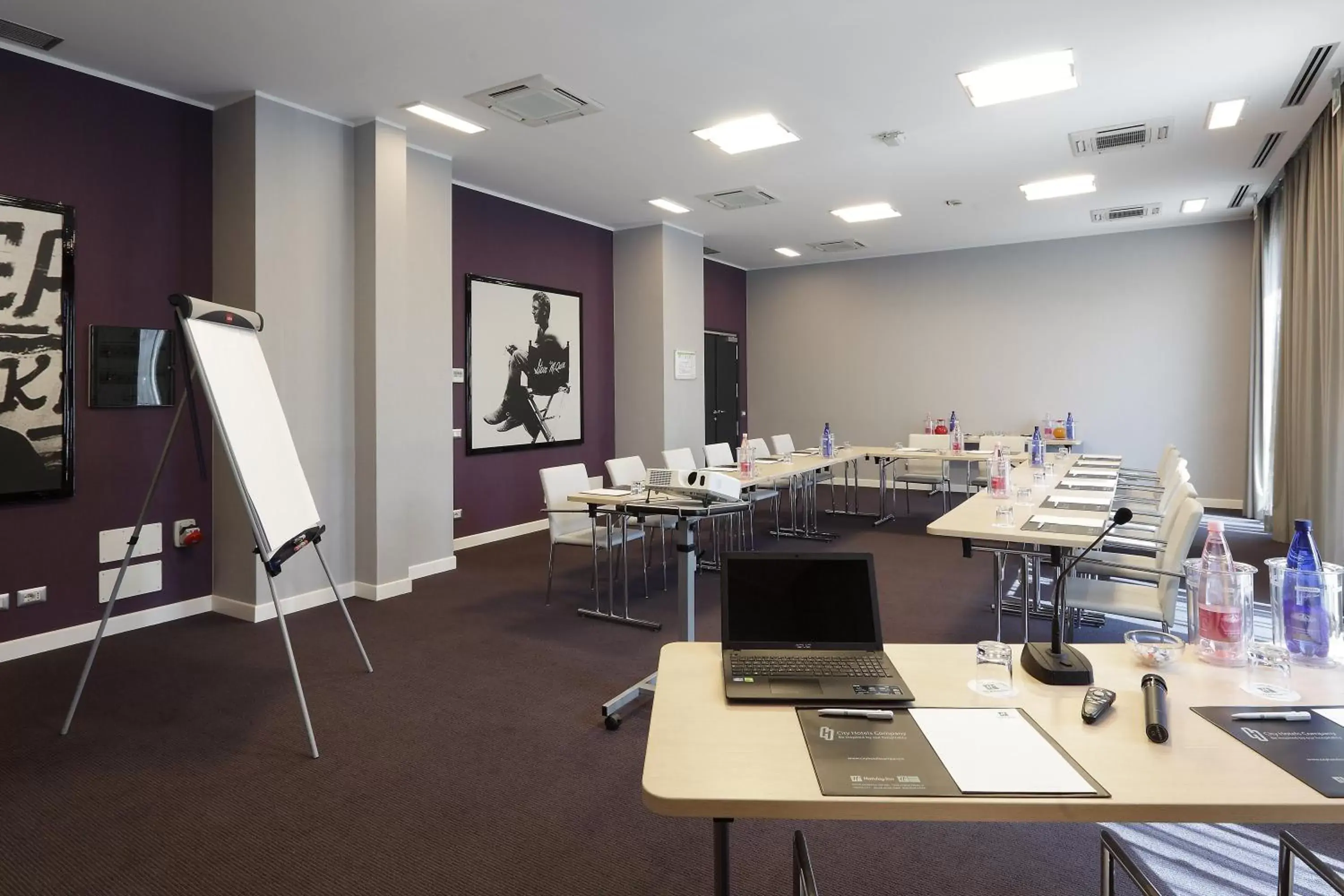 Meeting/conference room, Restaurant/Places to Eat in Holiday Inn Milan Nord Zara, an IHG Hotel
