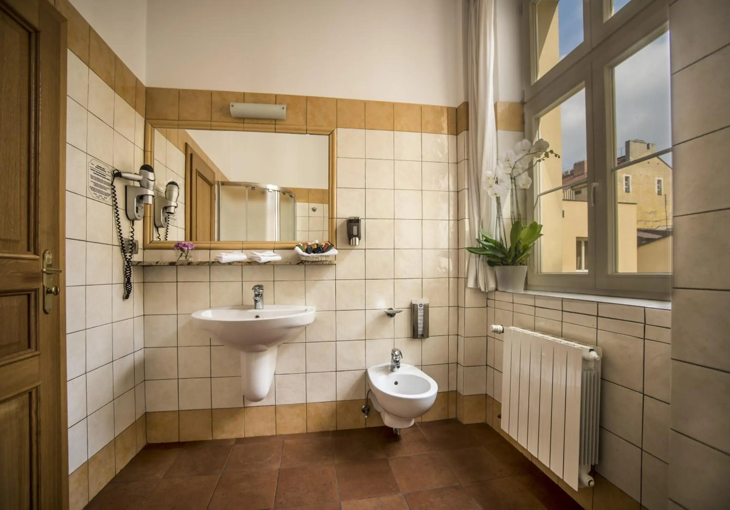 Bathroom in Hotel Caesar Prague