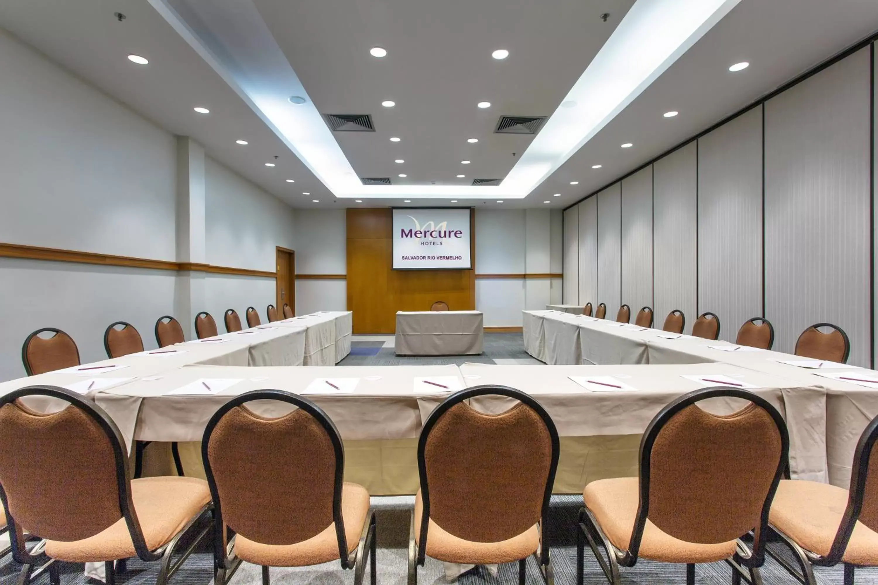 Meeting/conference room in Mercure Salvador Rio Vermelho