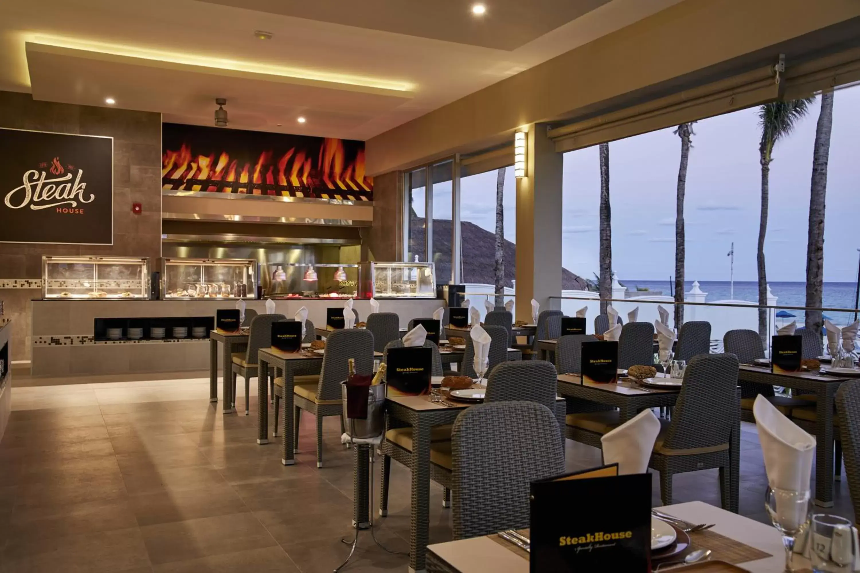 Restaurant/places to eat in Riu Palace Riviera Maya - All Inclusive Restaurant/places to eat in Riu Palace Riviera Maya - All Inclusive