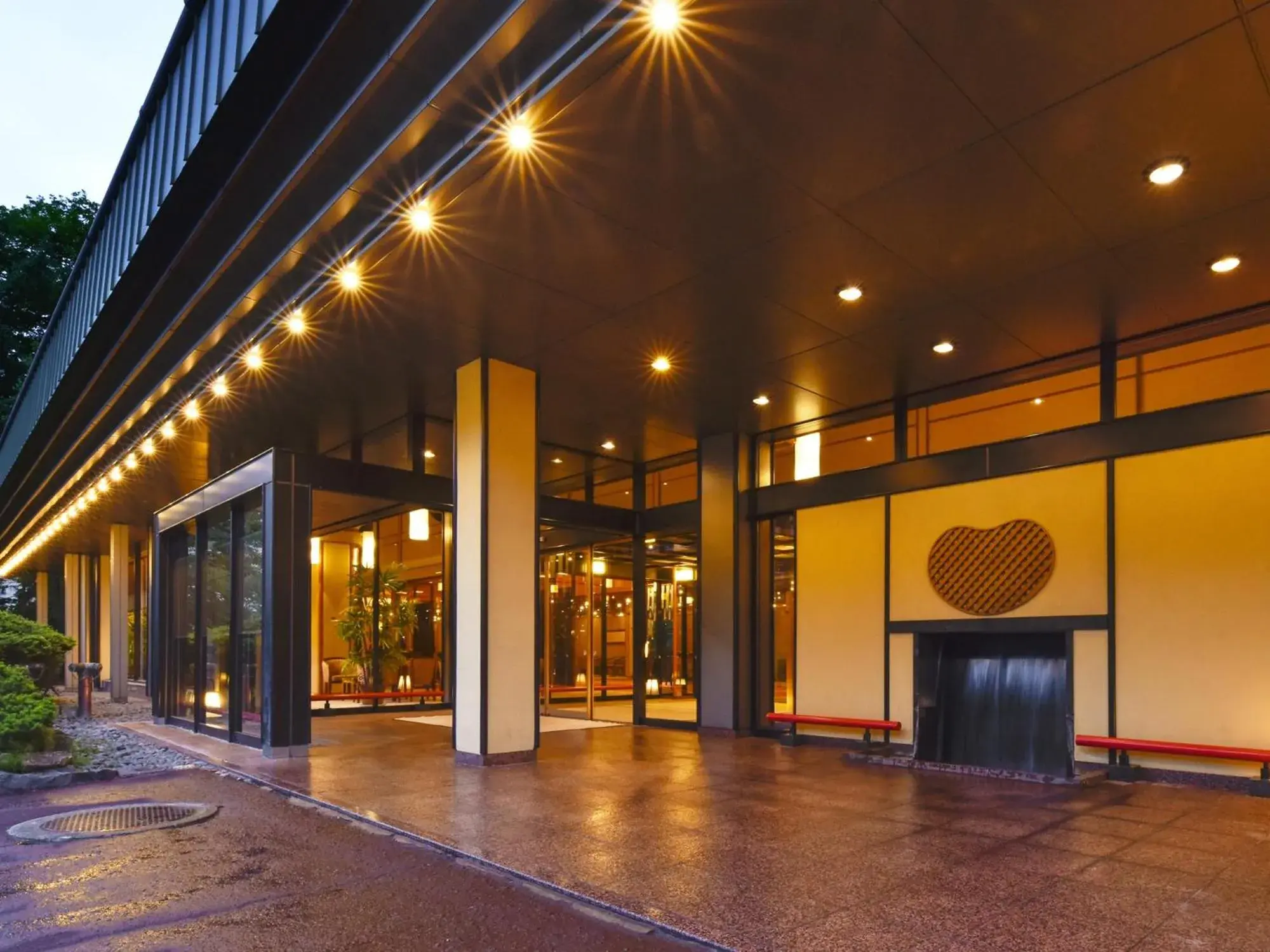 Facade/entrance in Hotel Shikanoyu