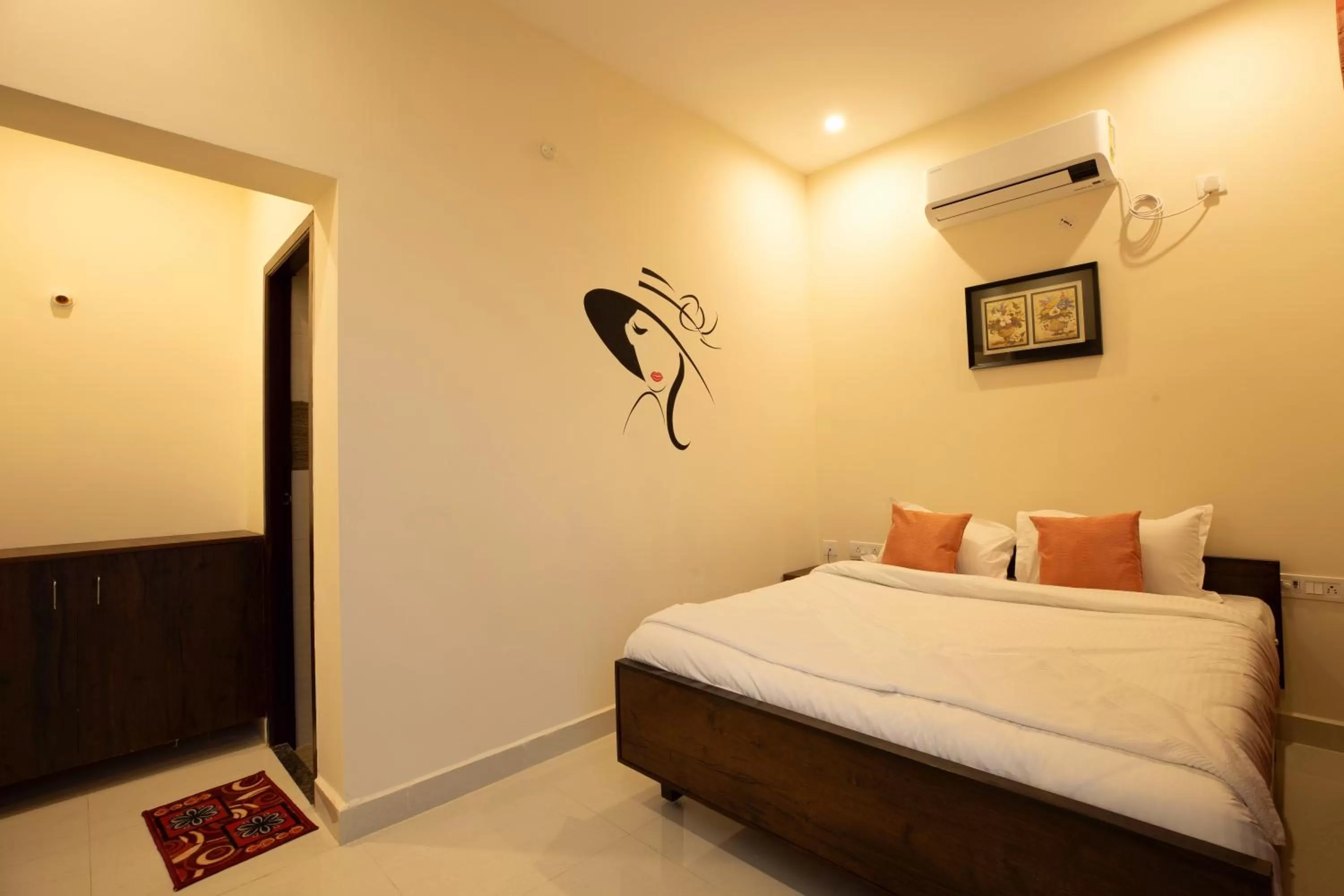 Photo of the whole room, Bed in Thiru Pavilion Retreat