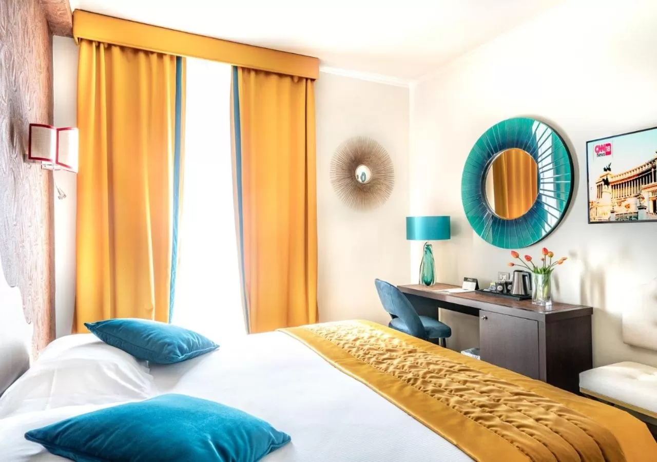 Bed in FH55 Grand Hotel Palatino