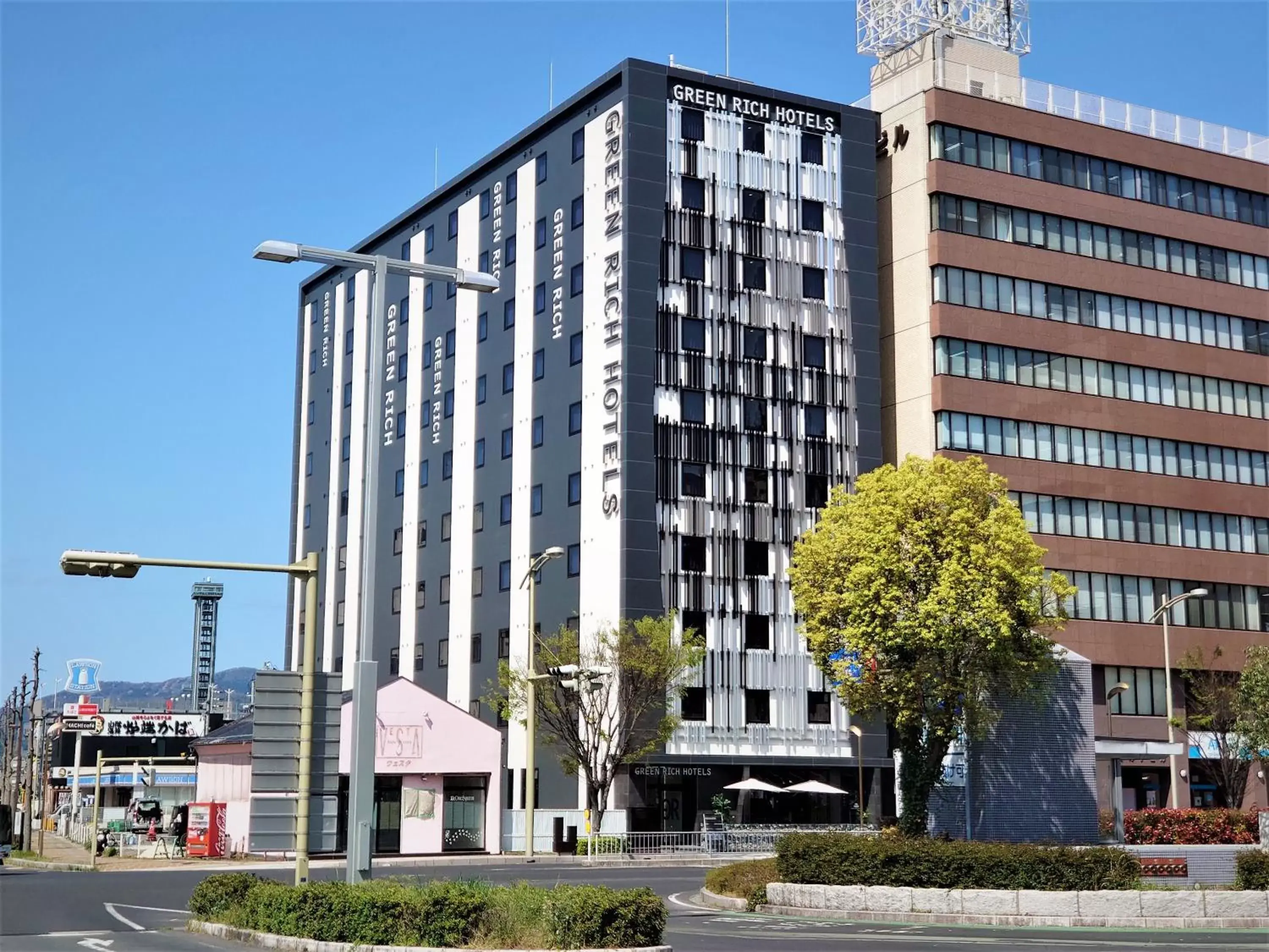 Property Building in Green Rich Hotel Matsue Station Across - Artificial hot spring Futamata Yunohana