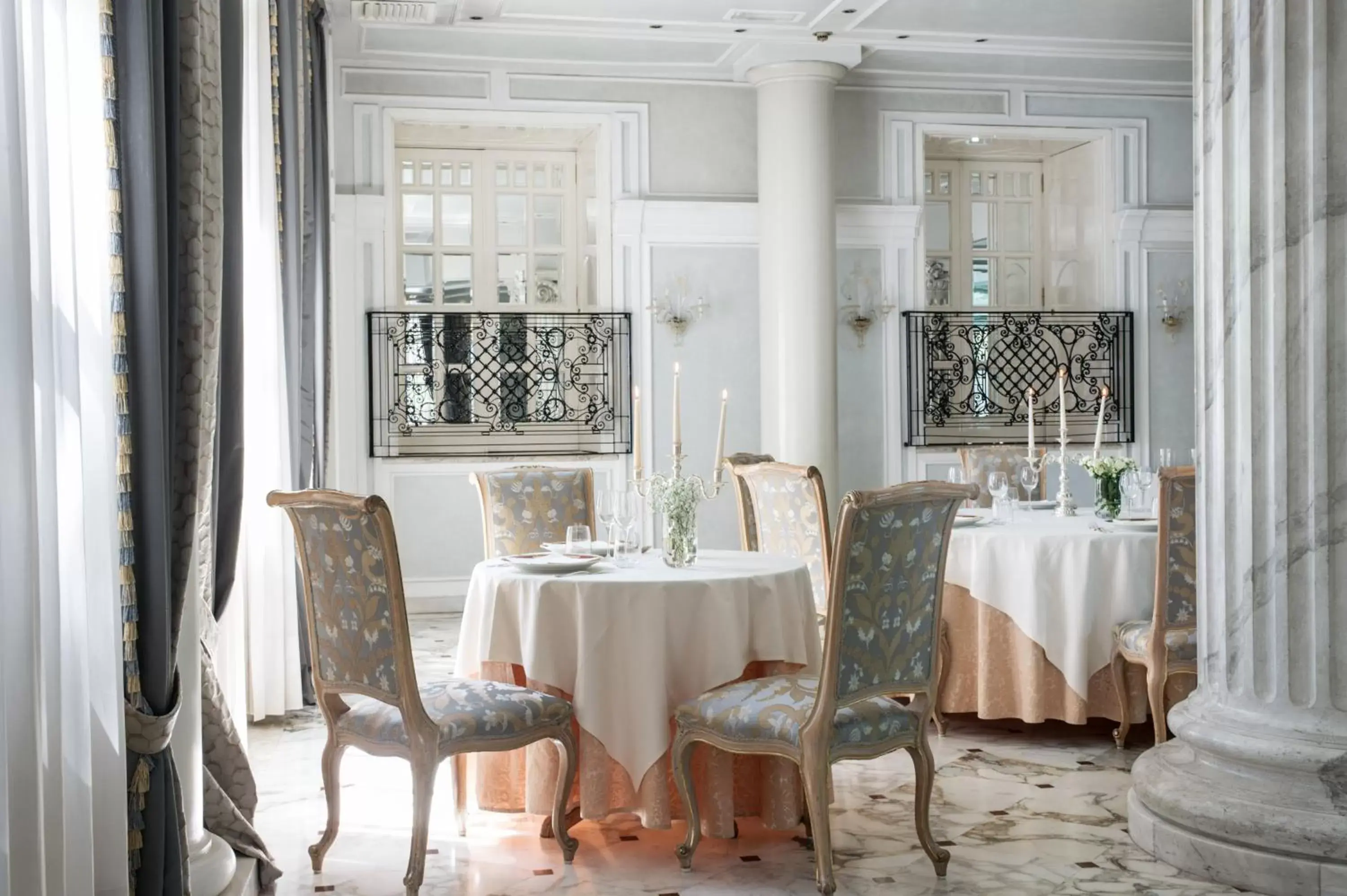 Restaurant/Places to Eat in Grand Hotel Des Bains