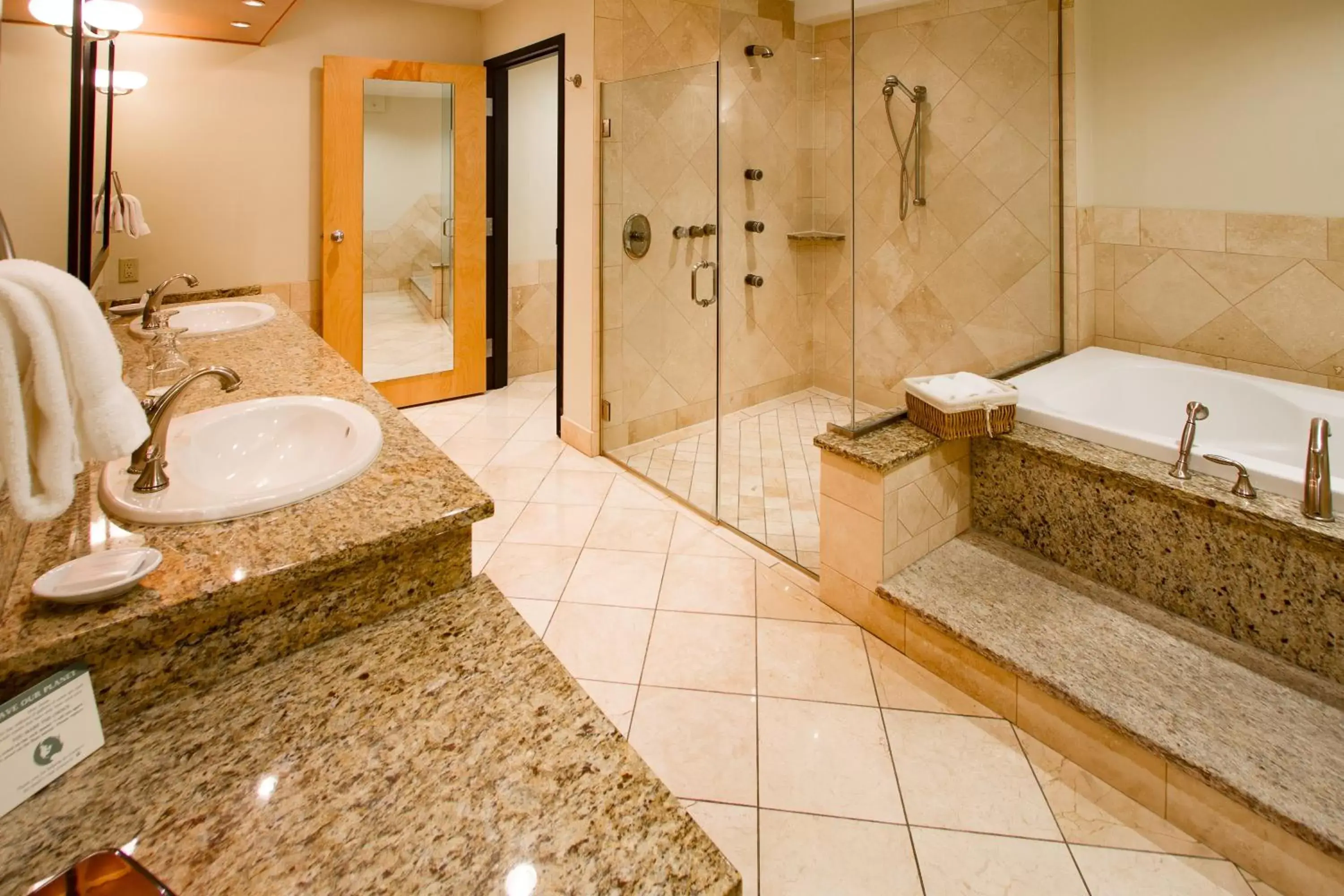 Bathroom in Mirabeau Park Hotel