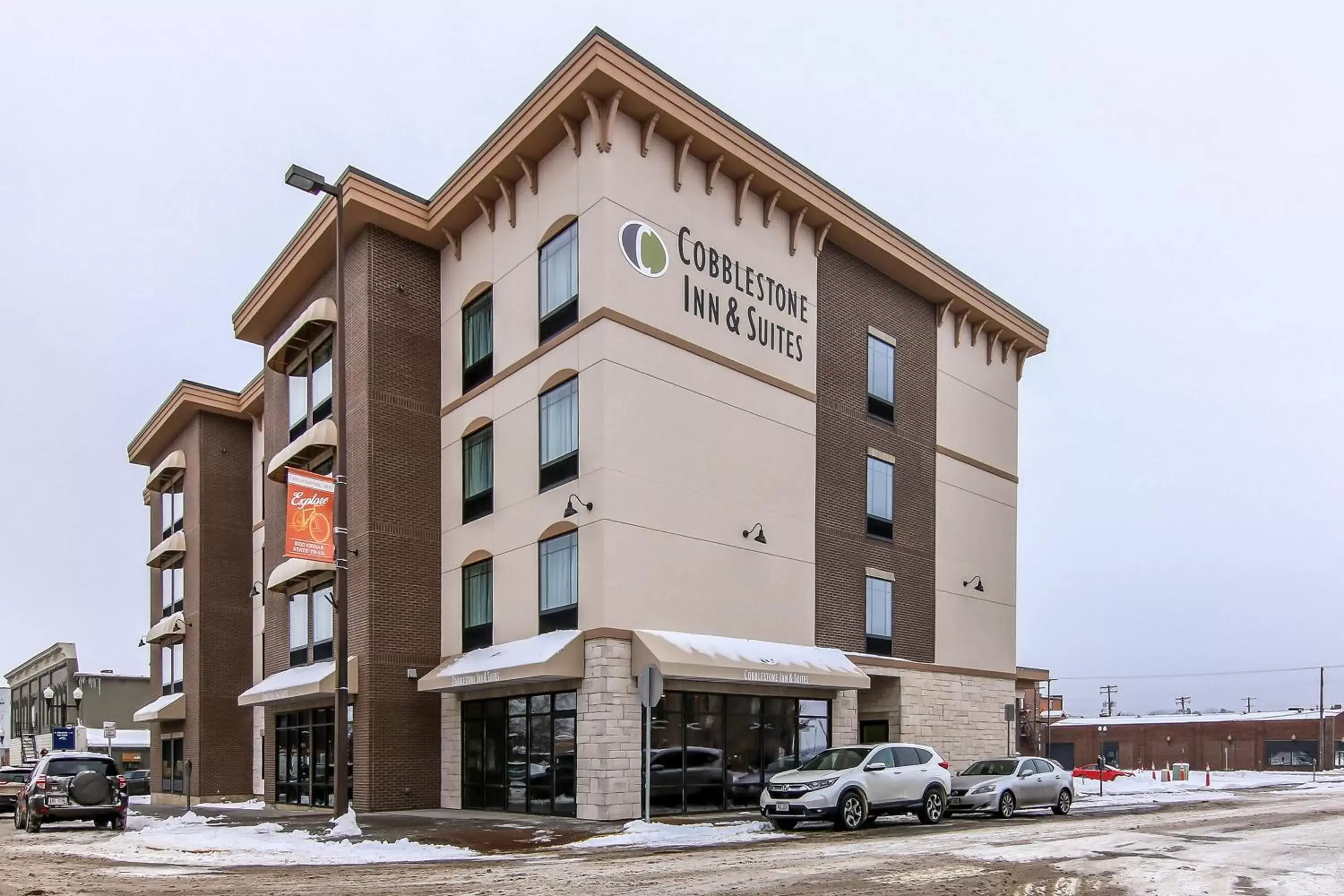 Facade/entrance in Cobblestone Inn & Suites - Menomonie/UW-Stout Facade/entrance in Cobblestone Inn & Suites - Menomonie/UW-Stout