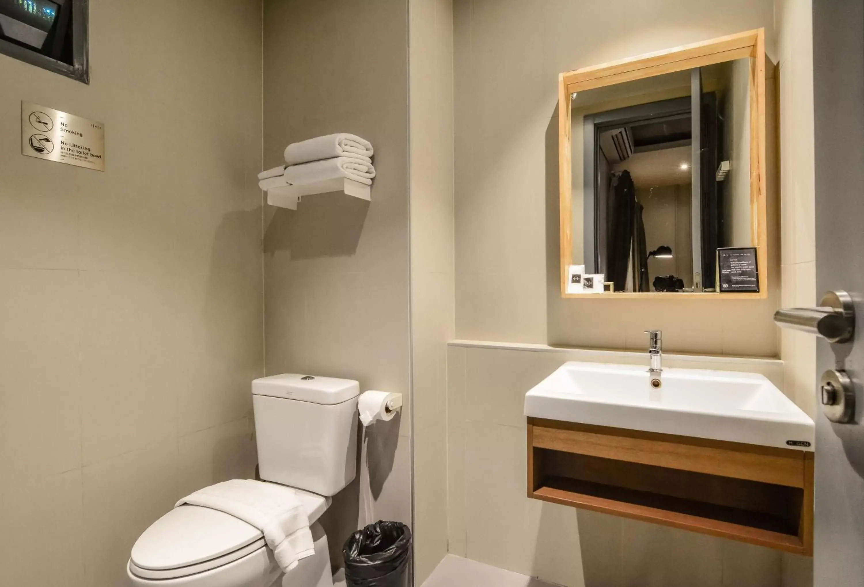 Toilet, Bathroom in THA City Loft Hotel by TH District
