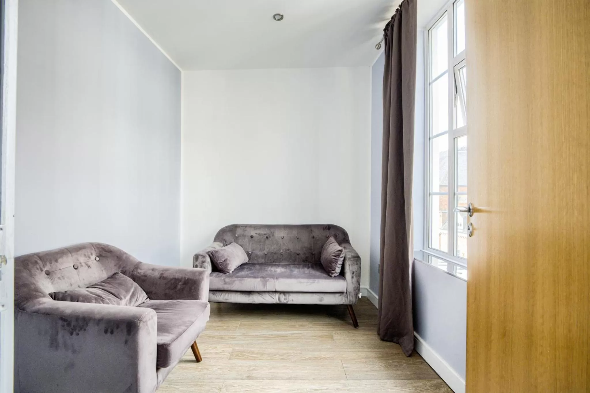 Living room in Villare Leicester City Centre hotel