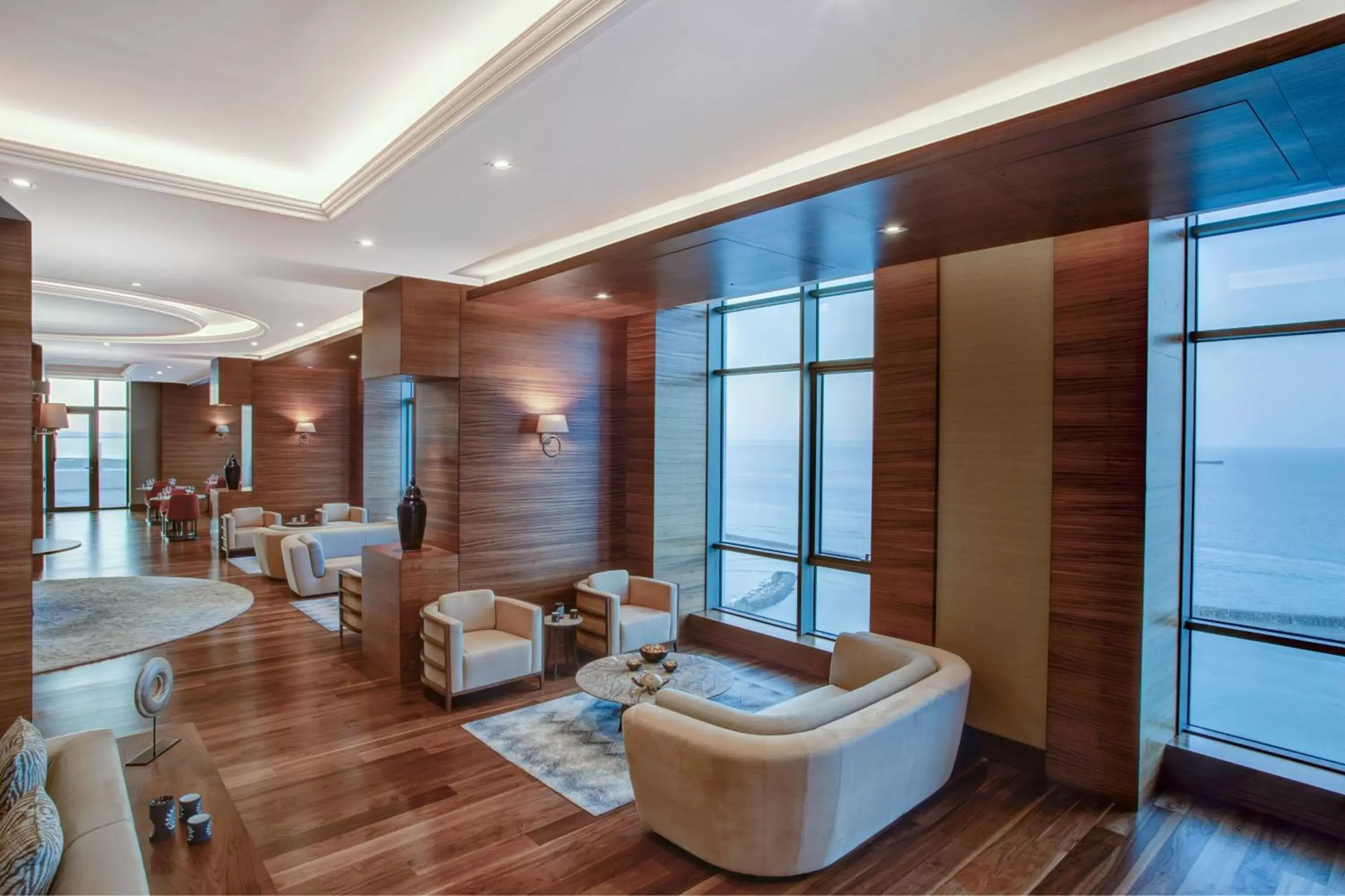 Lounge or bar, Seating Area in Sheraton Grand Samsun Hotel