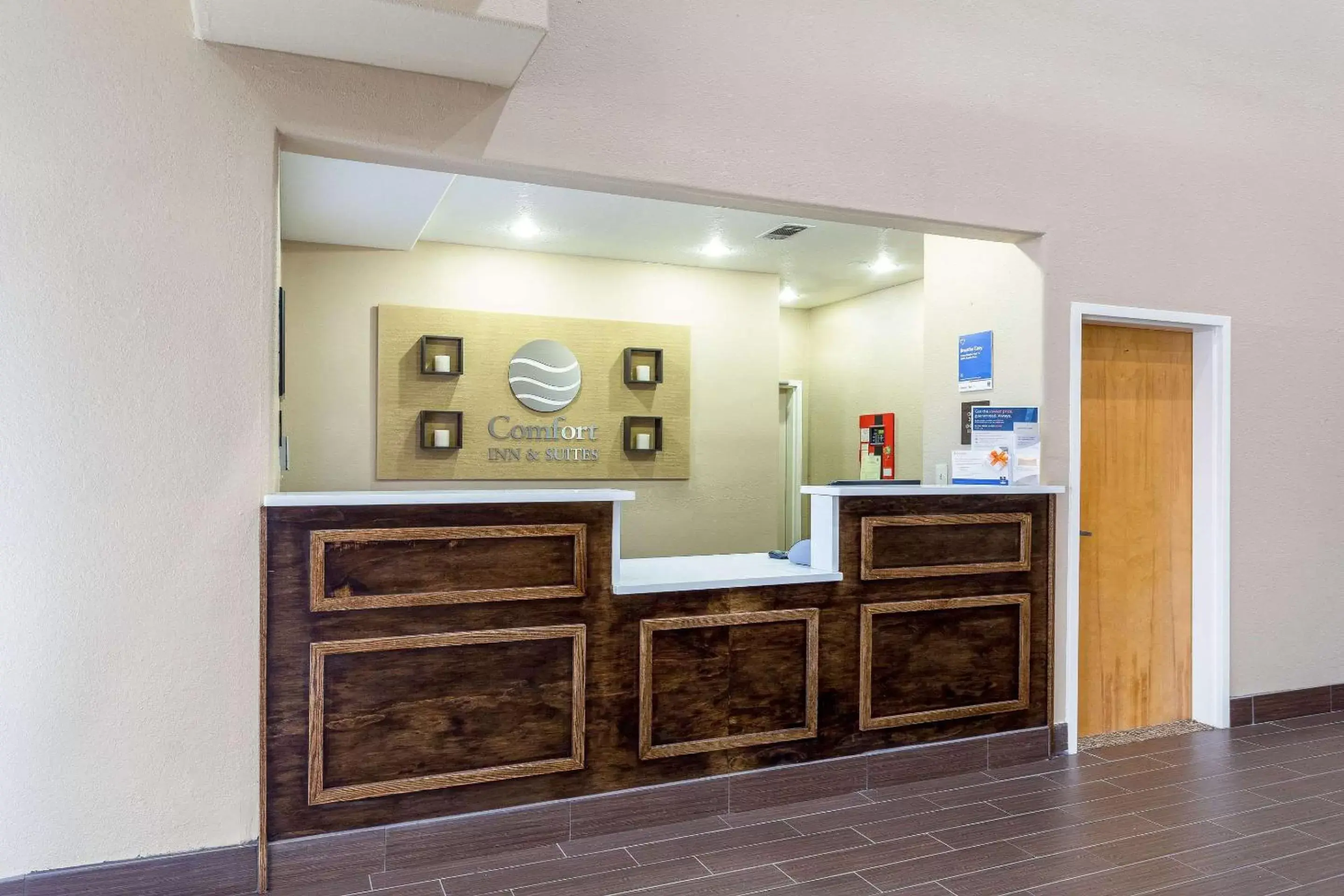 Lobby or reception, Lobby/Reception in Comfort Inn & Suites Baton Rouge Airport
