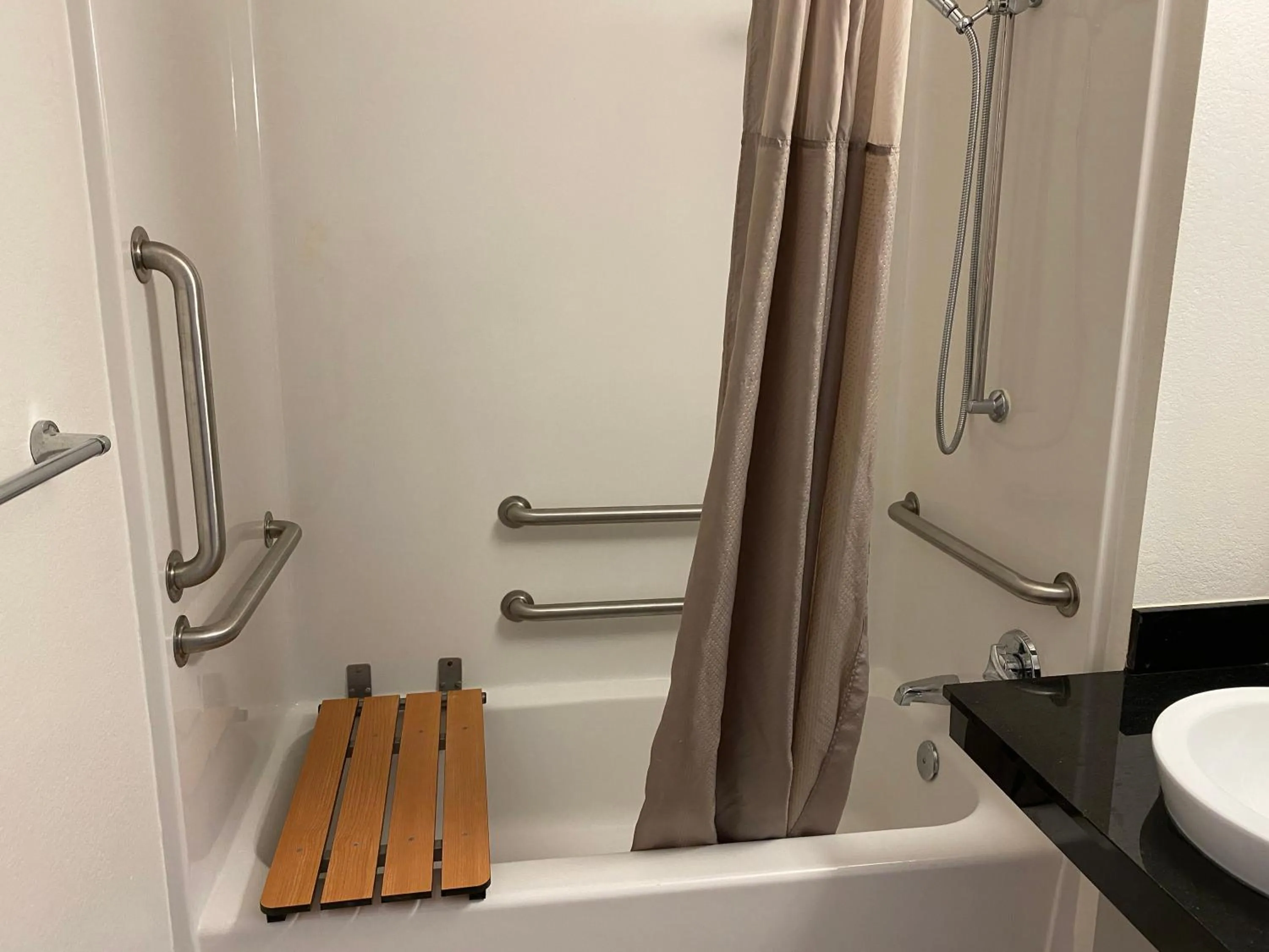 Bathroom in Motel 6-Memphis, TN - Downtown