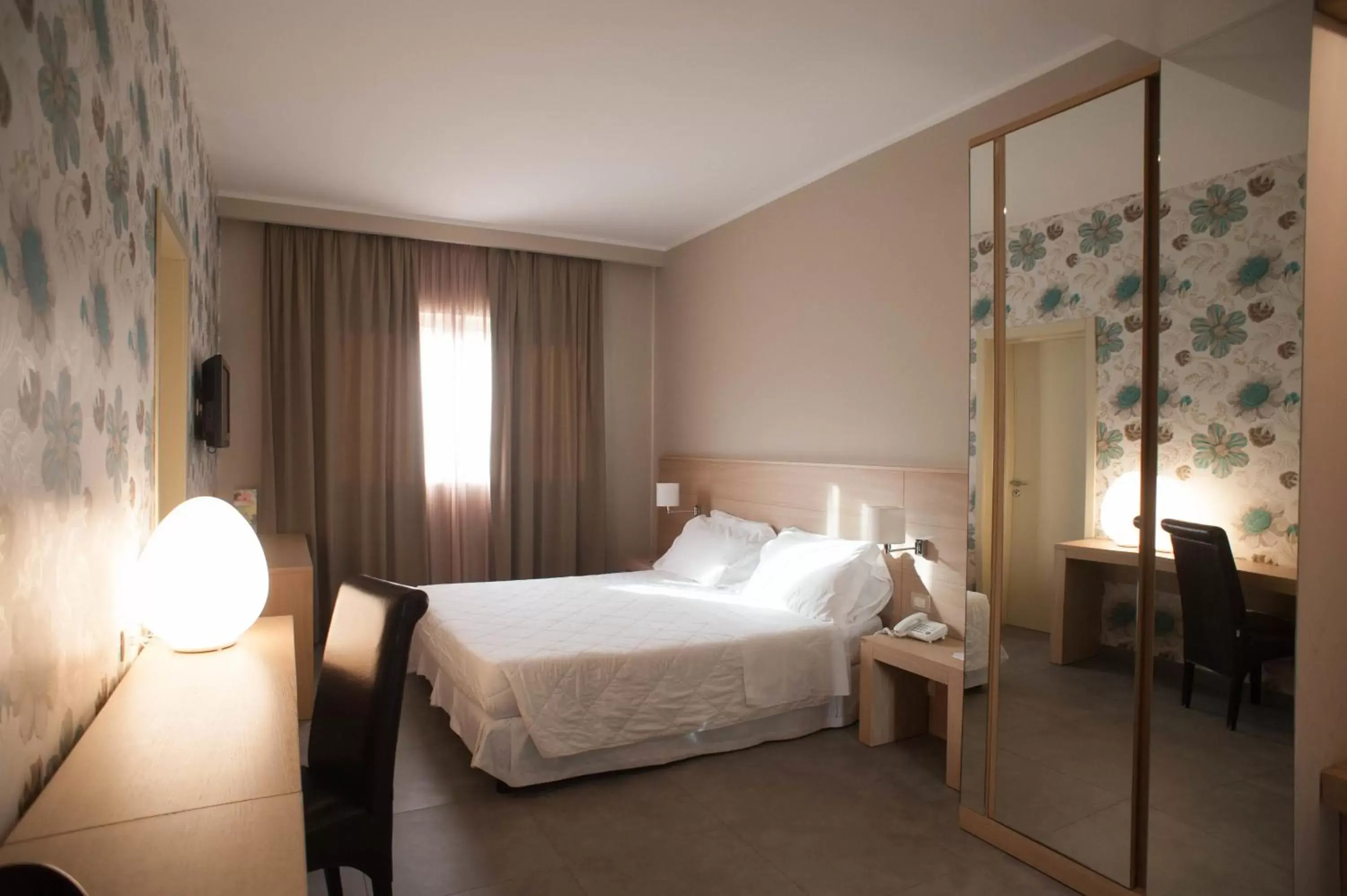 Day, Bed in FerroHotel Day, Bed in FerroHotel