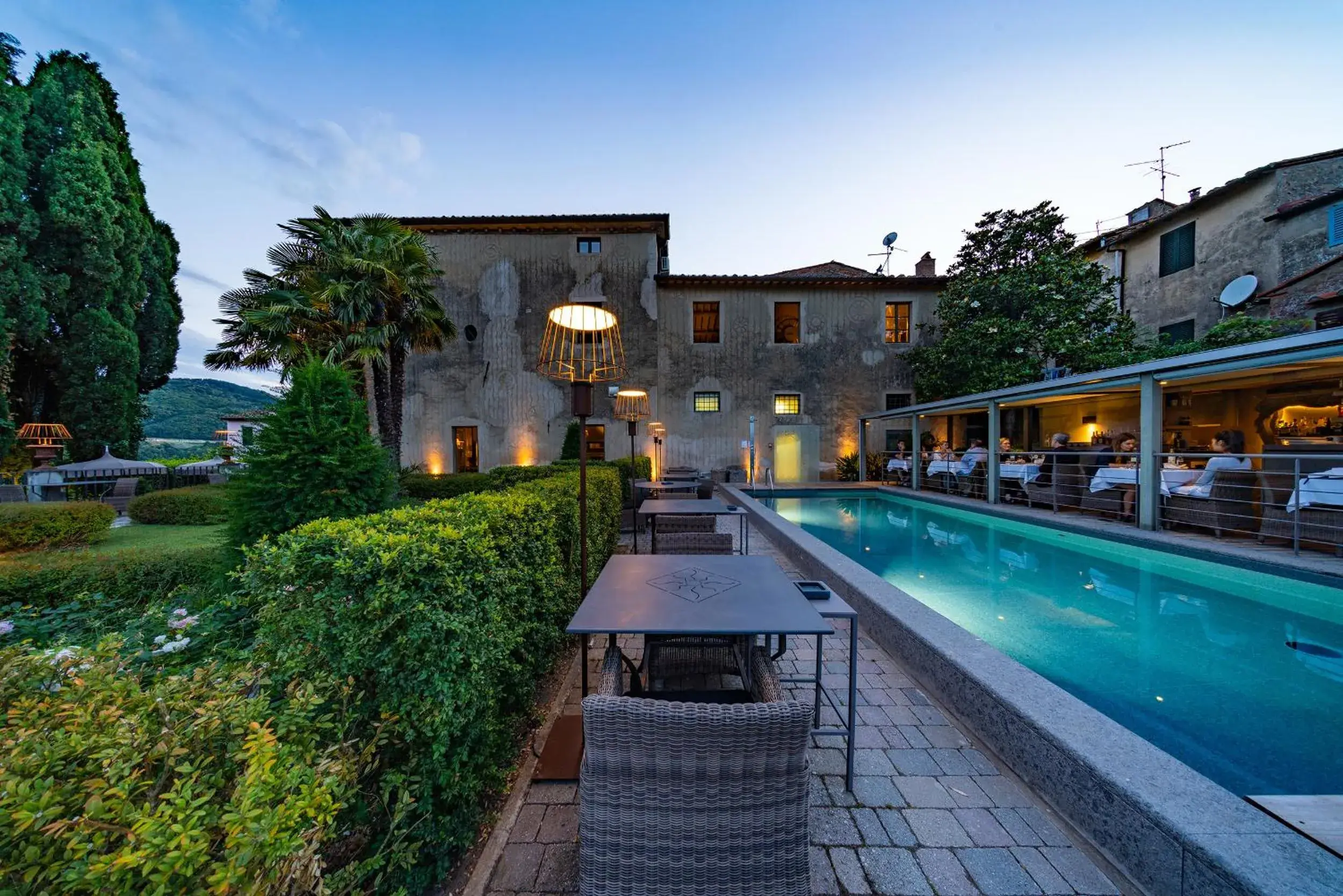 Swimming pool, Property Building in Villa Sassolini Country Boutique Hotel