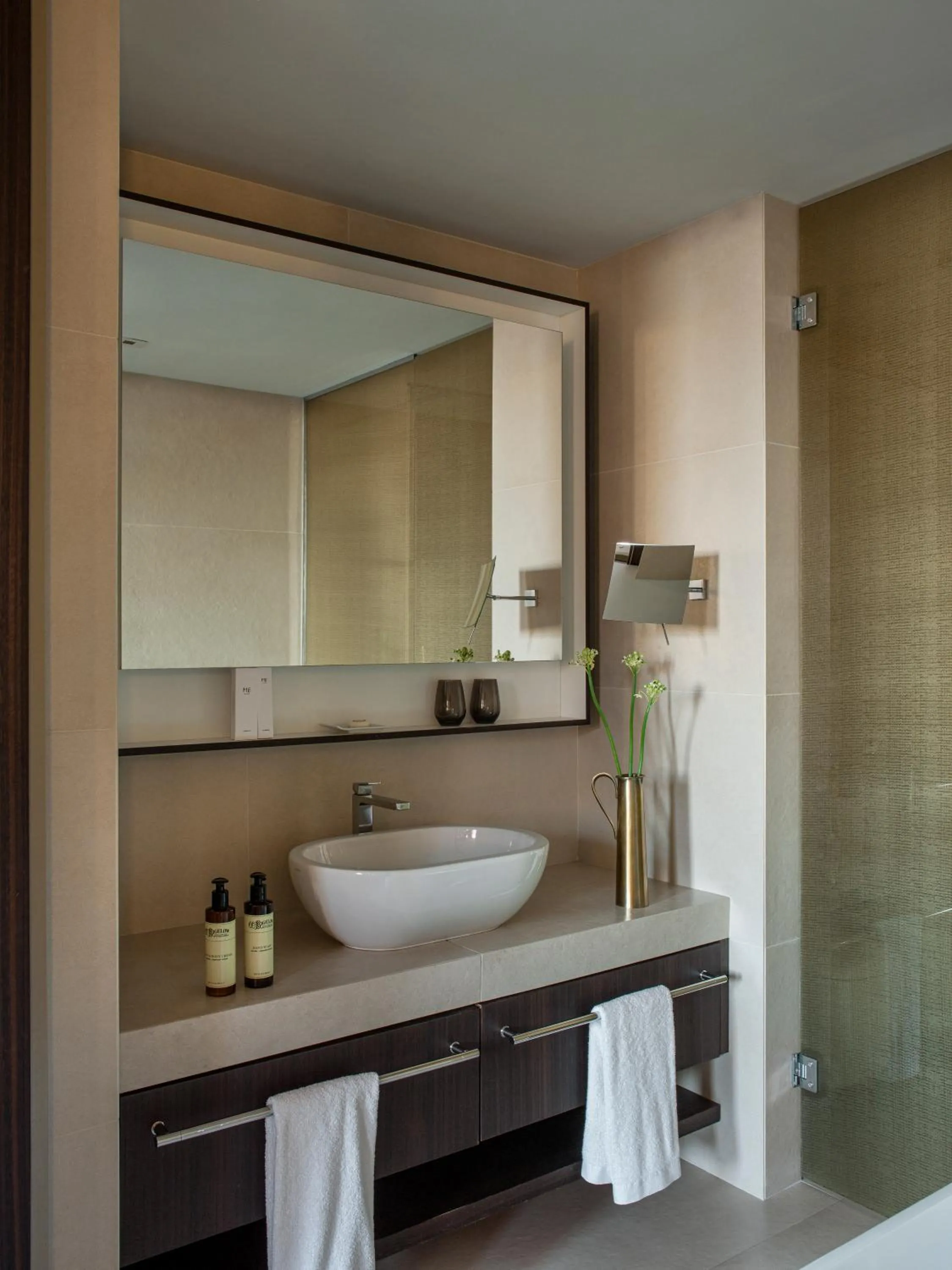 Bathroom in ME Milan Il Duca