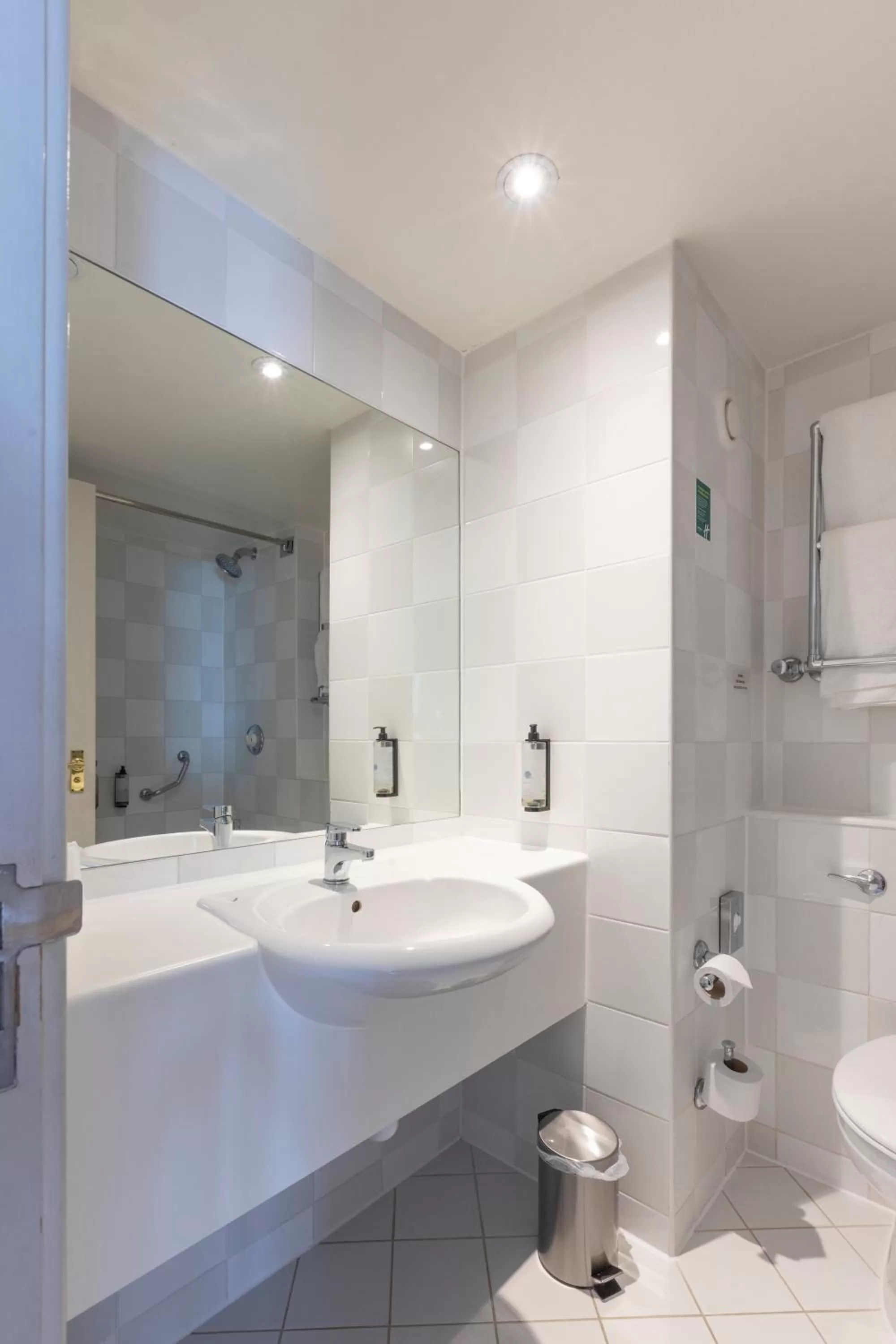 Bathroom in Holiday Inn Basildon by IHG