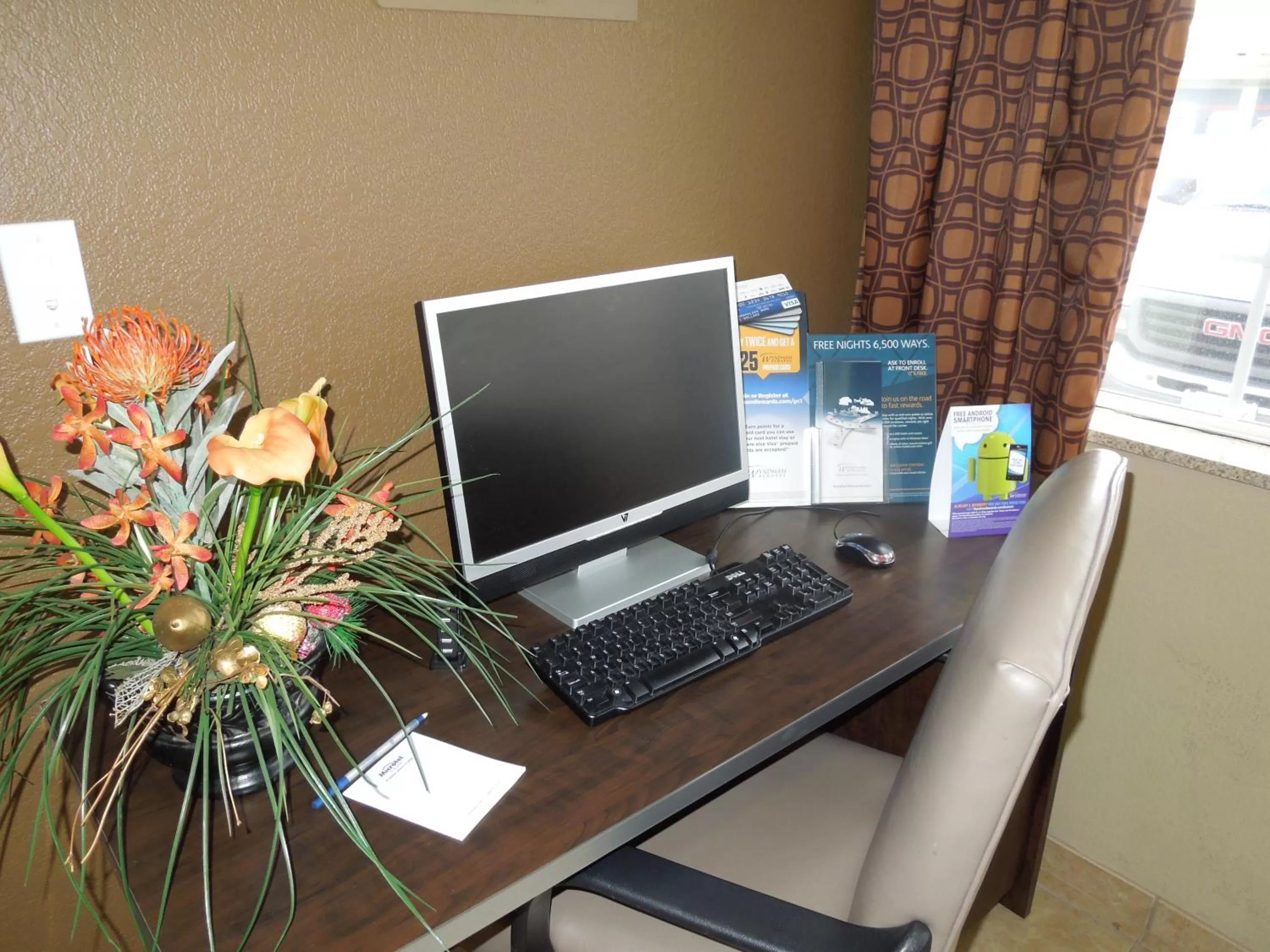 Business facilities in Microtel Inn & Suites by Wyndham Harrisonburg
