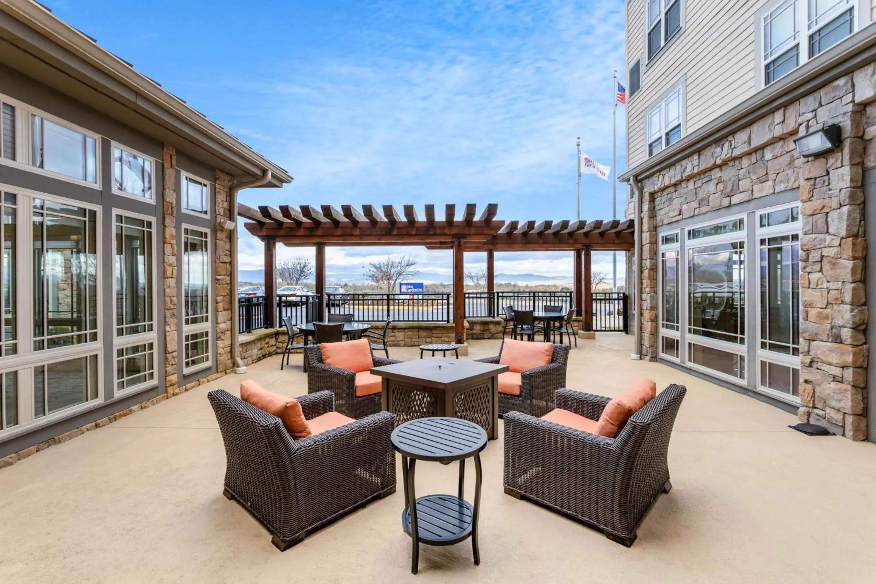 Patio in Hilton Garden Inn Roanoke