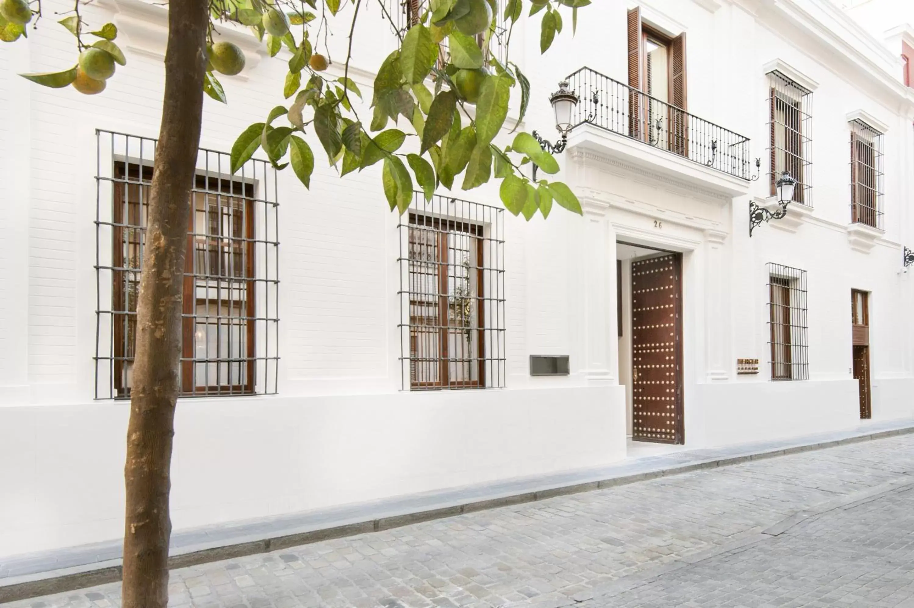 Facade/entrance, Property Building in Hotel Mercer Sevilla