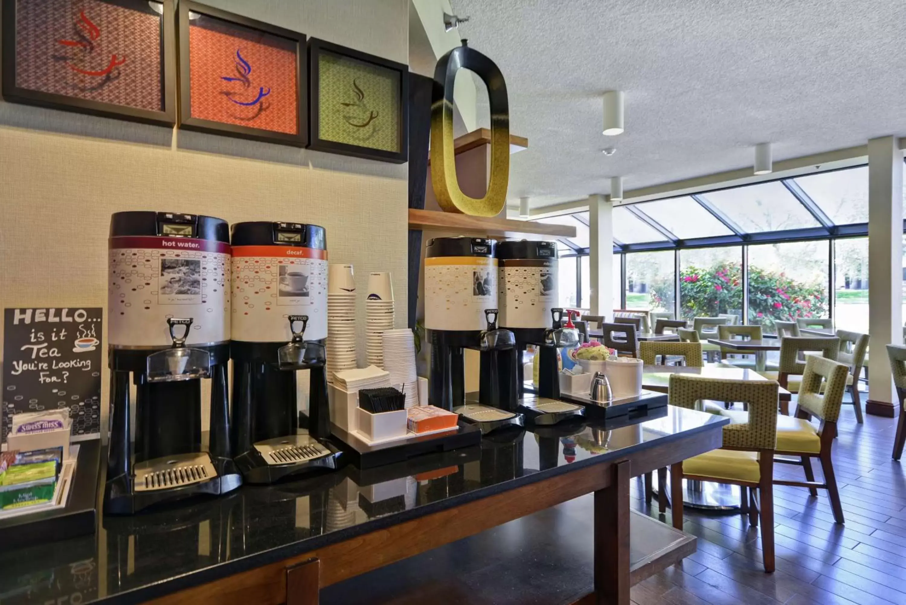 Dining area, Restaurant/Places to Eat in Hampton Inn Seattle/Southcenter