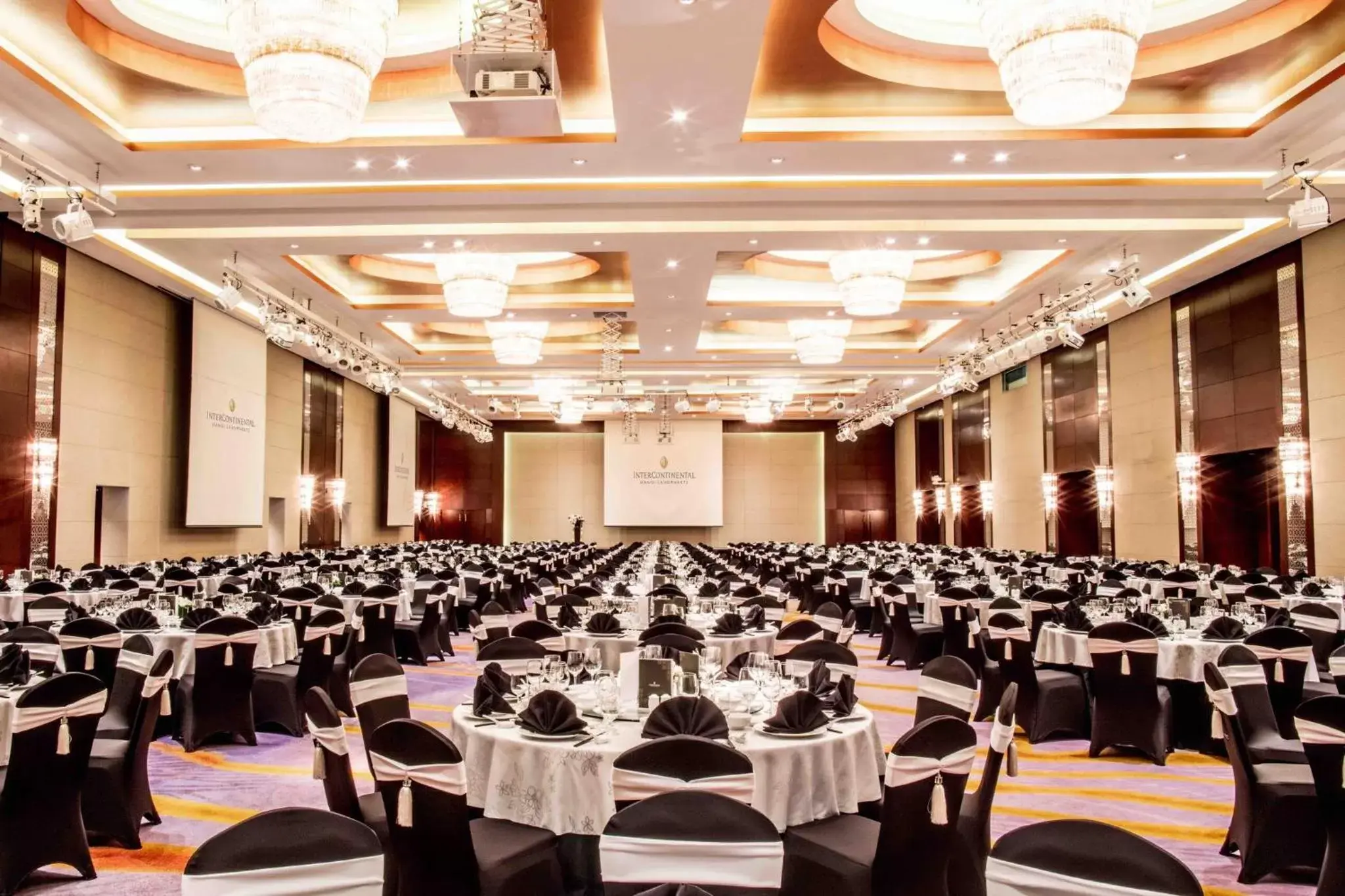 Banquet/Function facilities, Banquet Facilities in InterContinental Hanoi Landmark72, an IHG Hotel