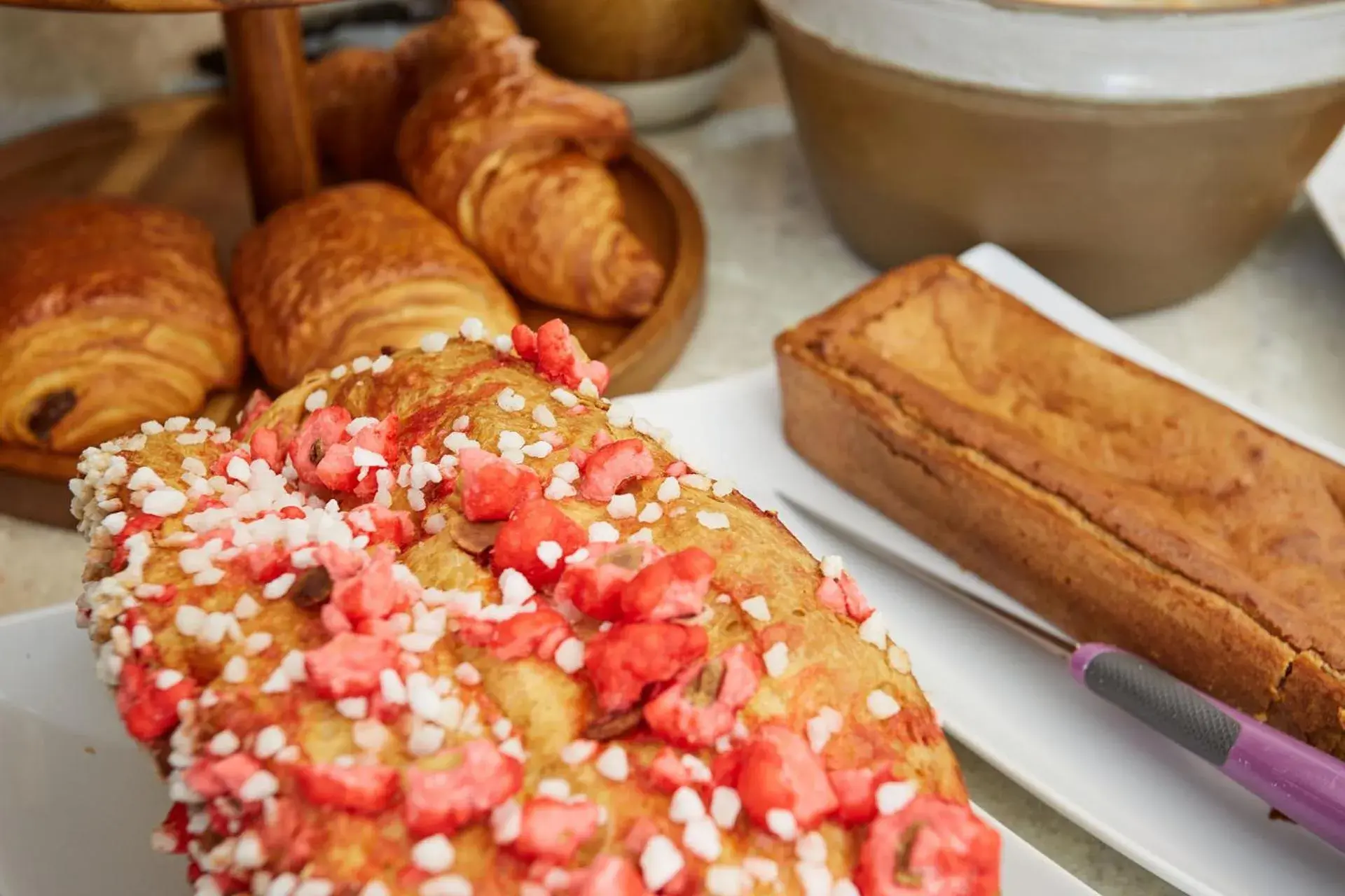 Buffet breakfast, Food in Hotel Le Rodin