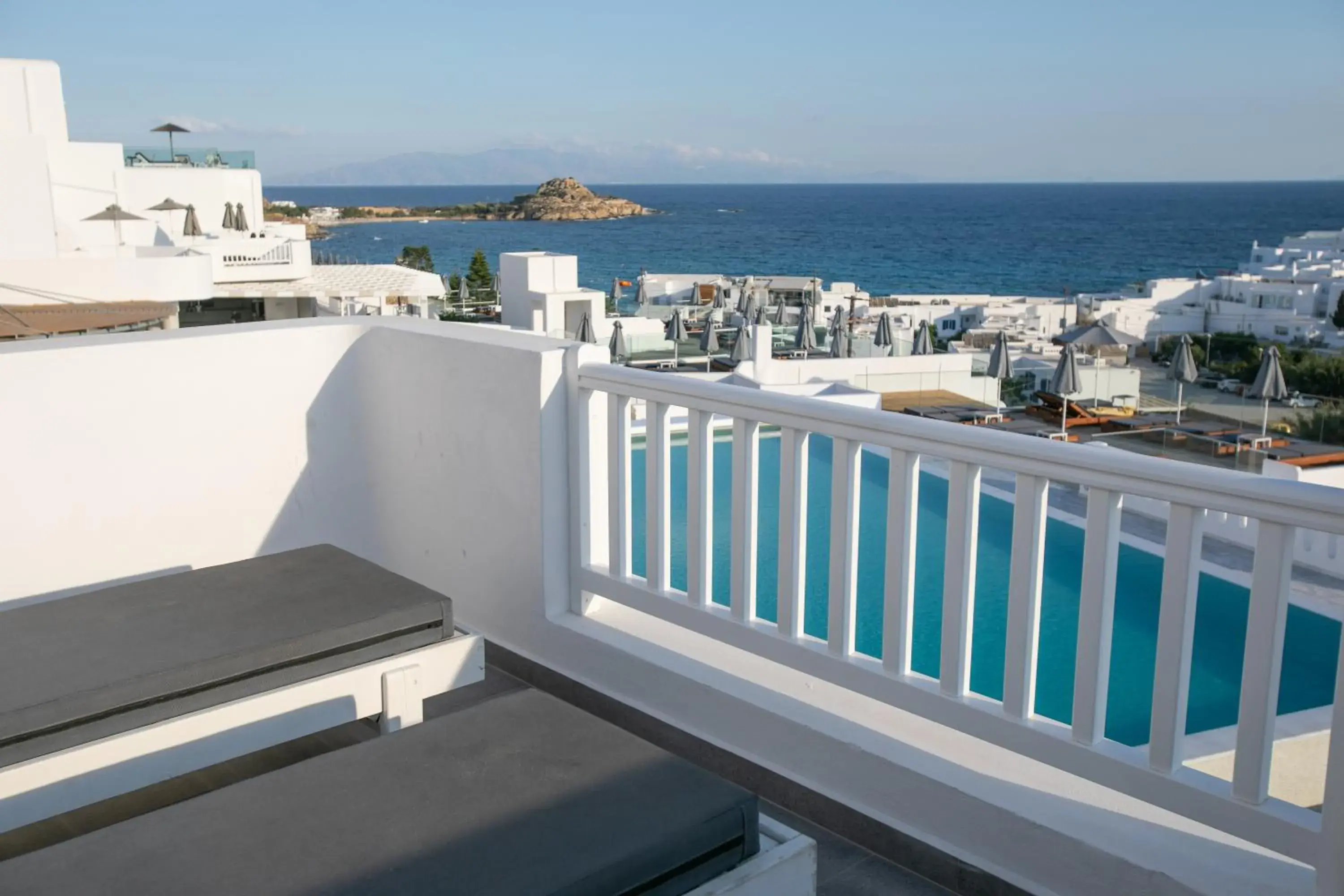 Balcony/Terrace in The George Hotel Mykonos