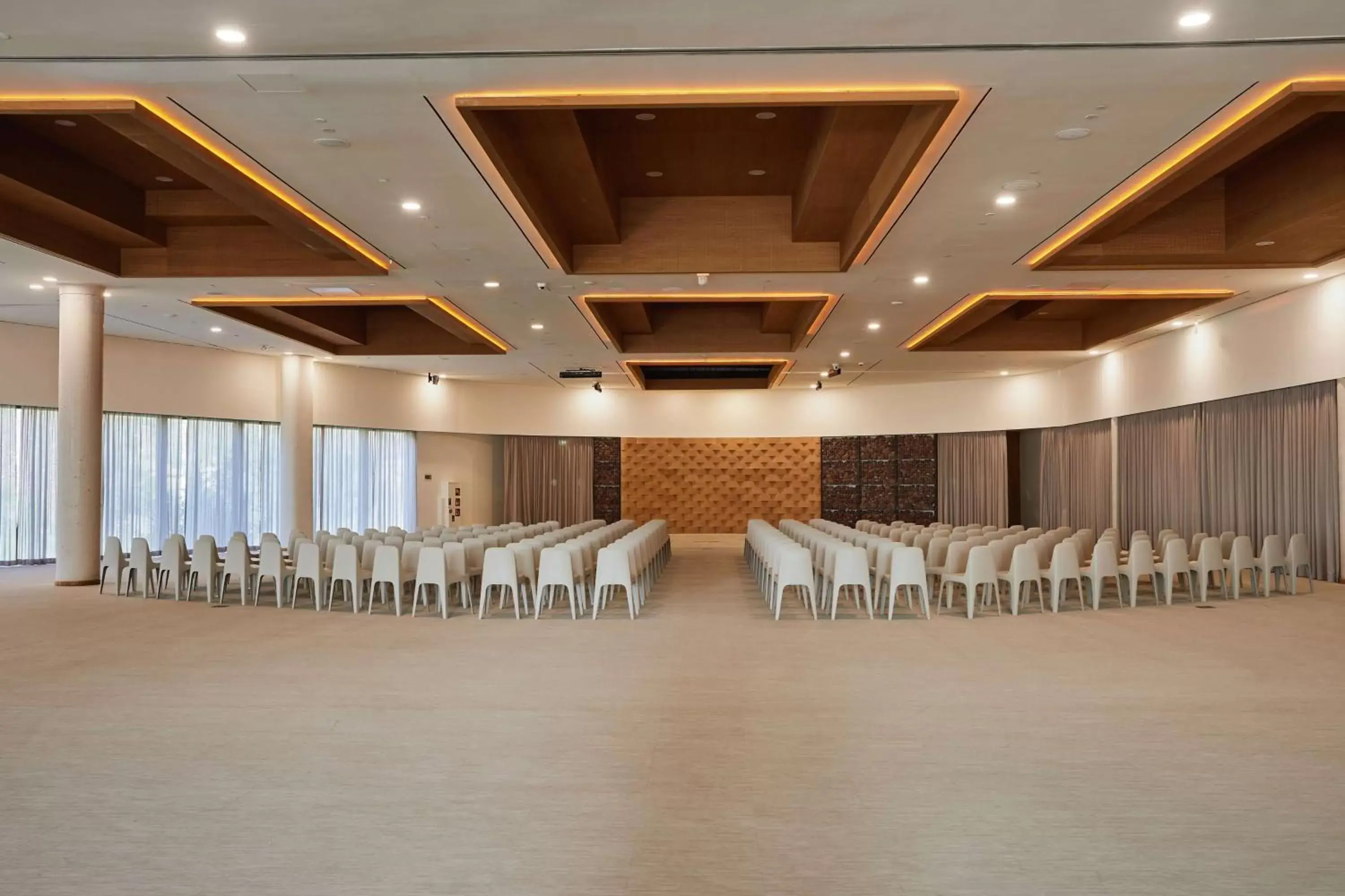 Meeting/conference room, Banquet Facilities in Higuerón Hotel Curio Collection by Hilton