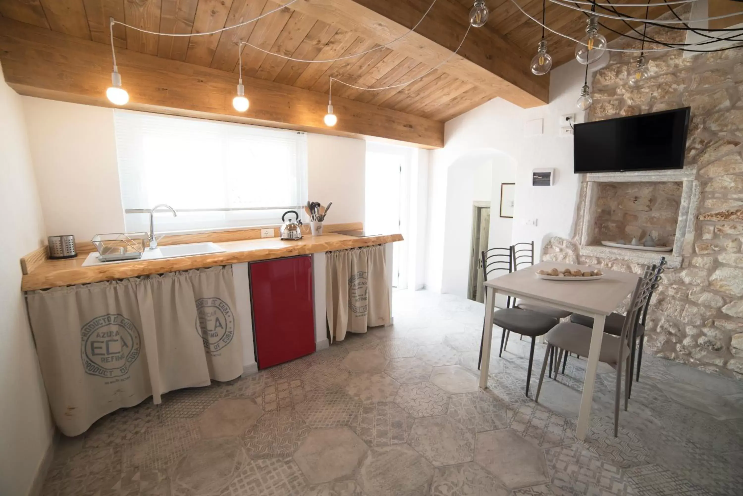 Kitchen/Kitchenette in Aria di Vico Aparthotel