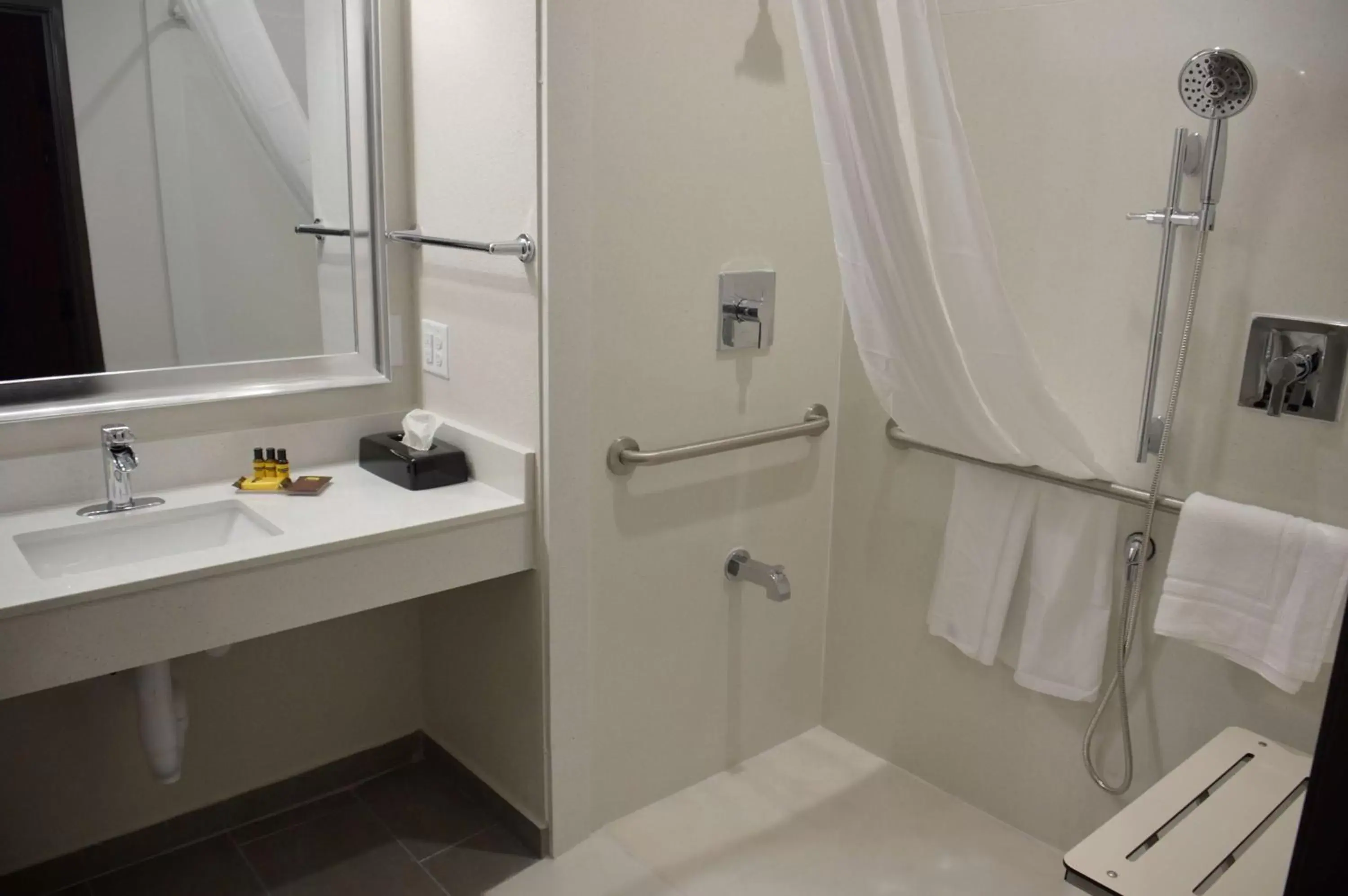 Queen Room with Two Queen Beds and Roll-In Shower - Disability Access in Best Western Plus Waller Hotel Queen Room with Two Queen Beds and Roll-In Shower - Disability Access in Best Western Plus Waller Hotel