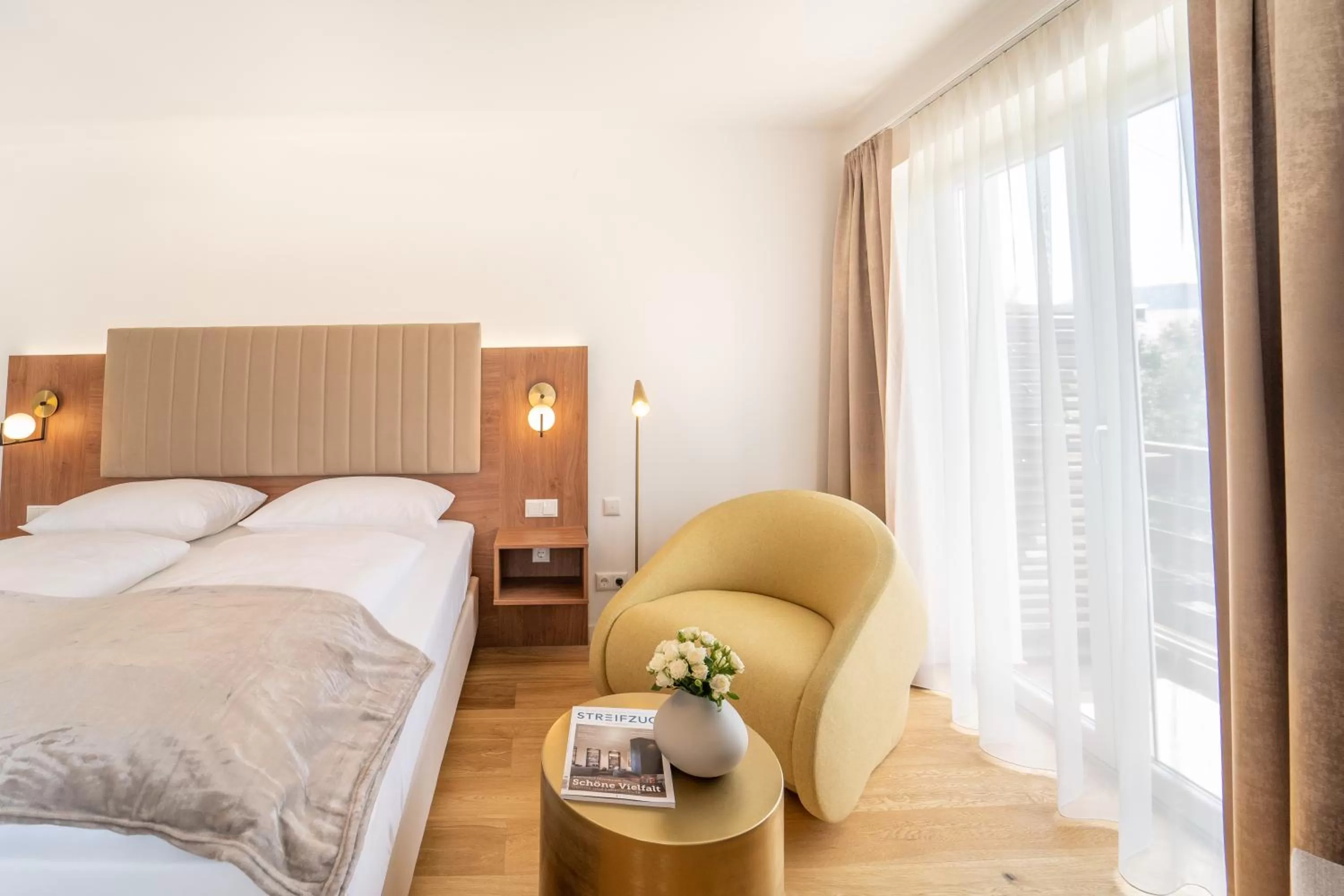 Bedroom, Bed in das mondsee