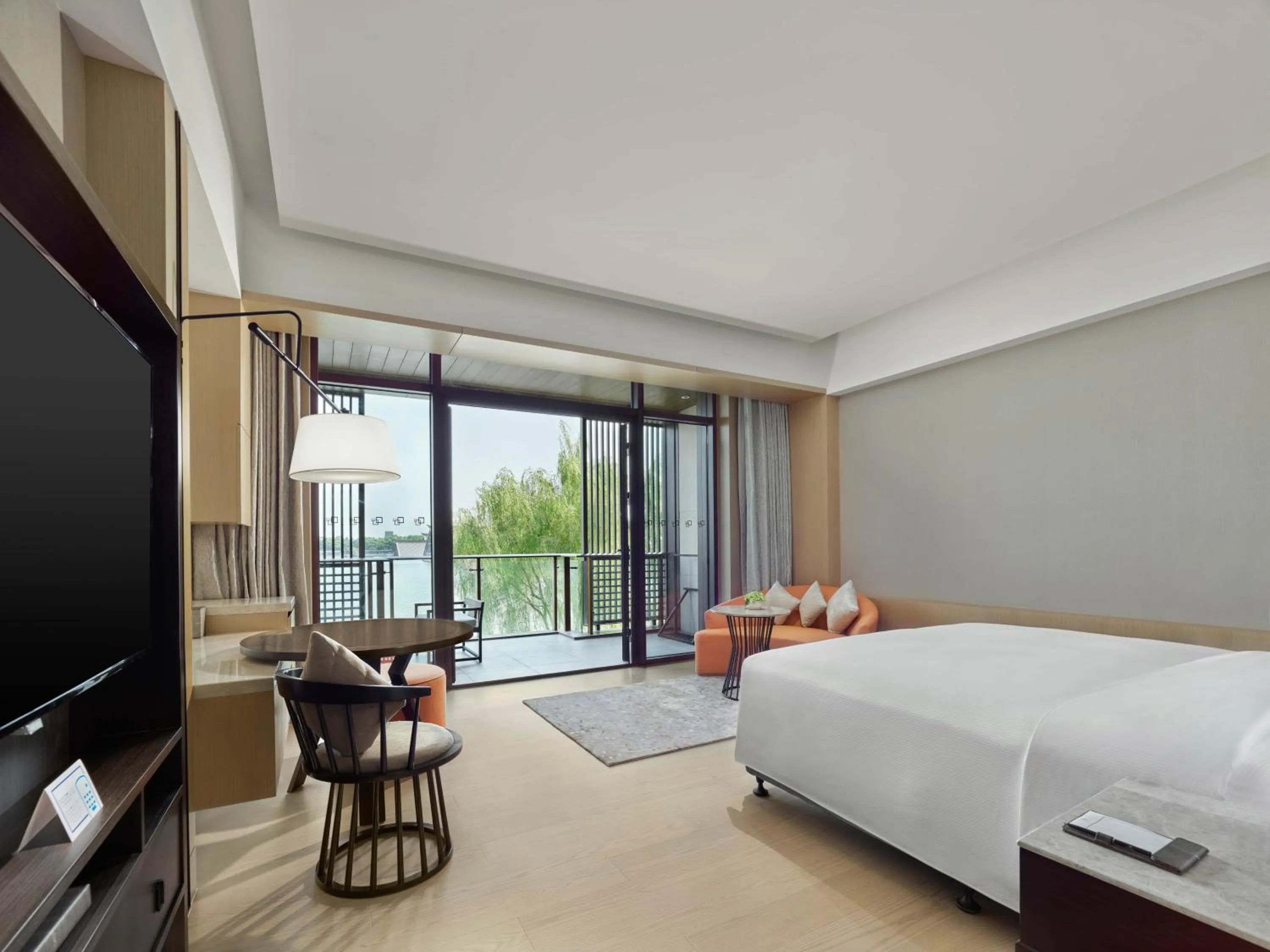 Bed in Hilton Shanghai Songjiang Guangfulin