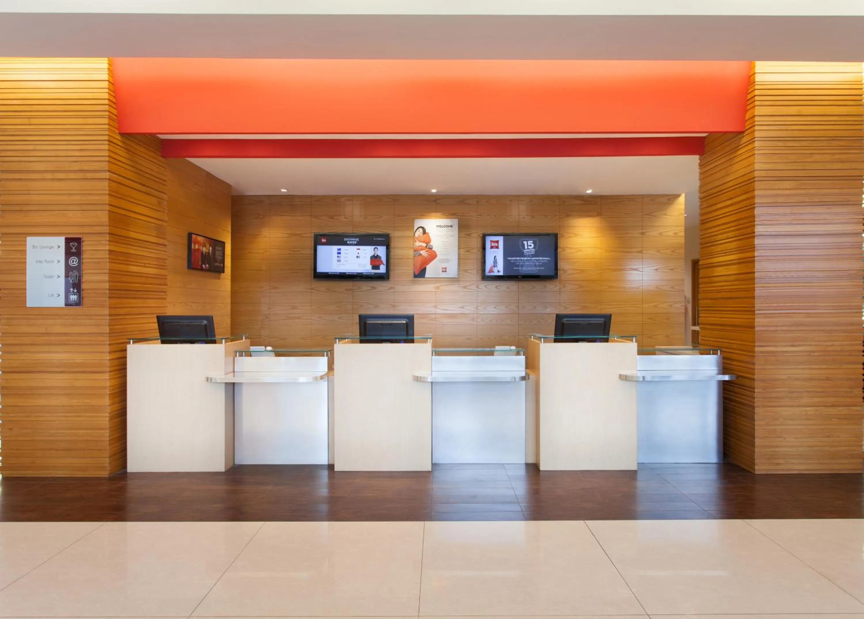 Lobby or reception in Ibis Balikpapan
