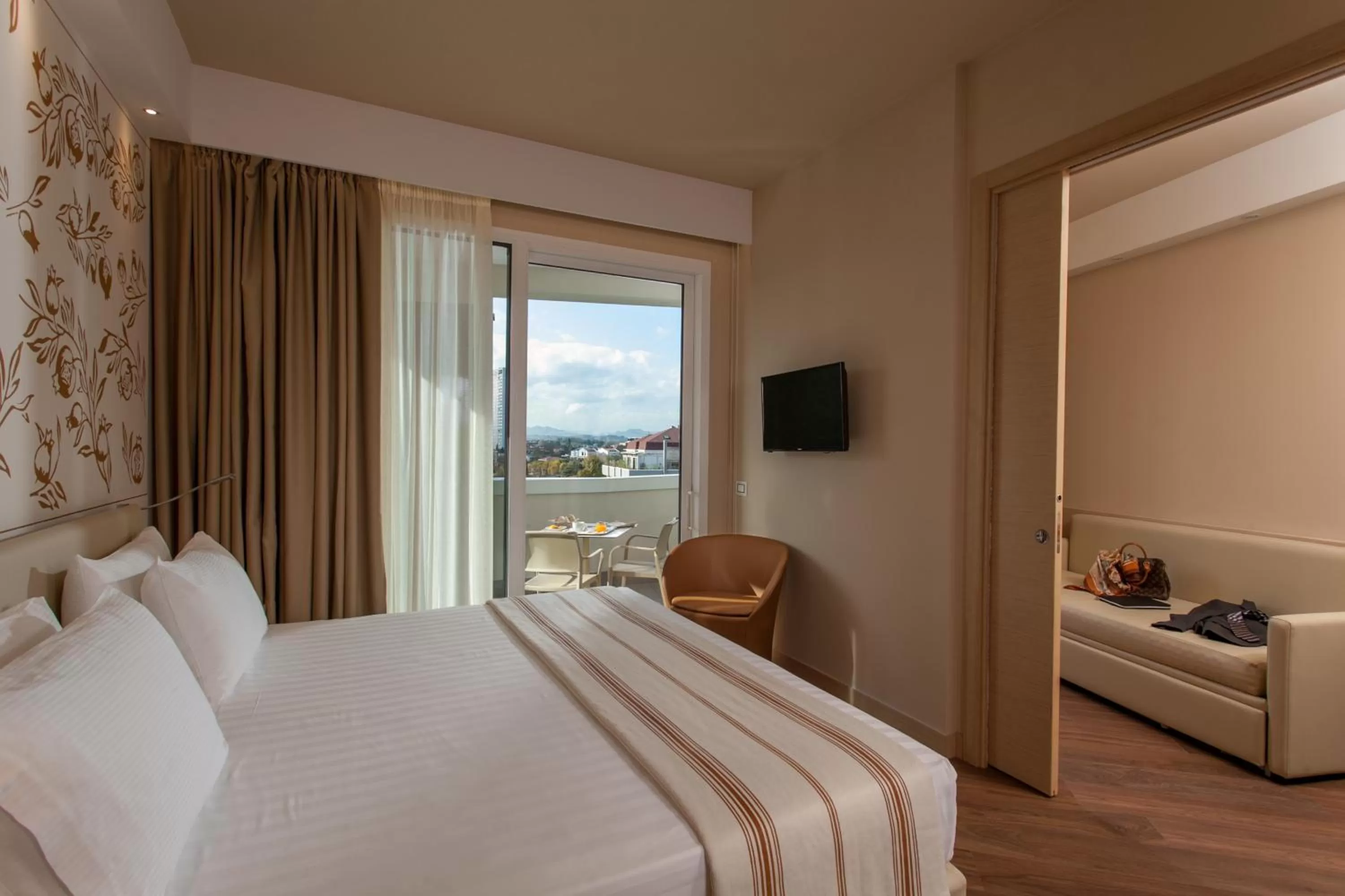 View (from property/room), Bed in Hotel Imperiale Rimini & SPA