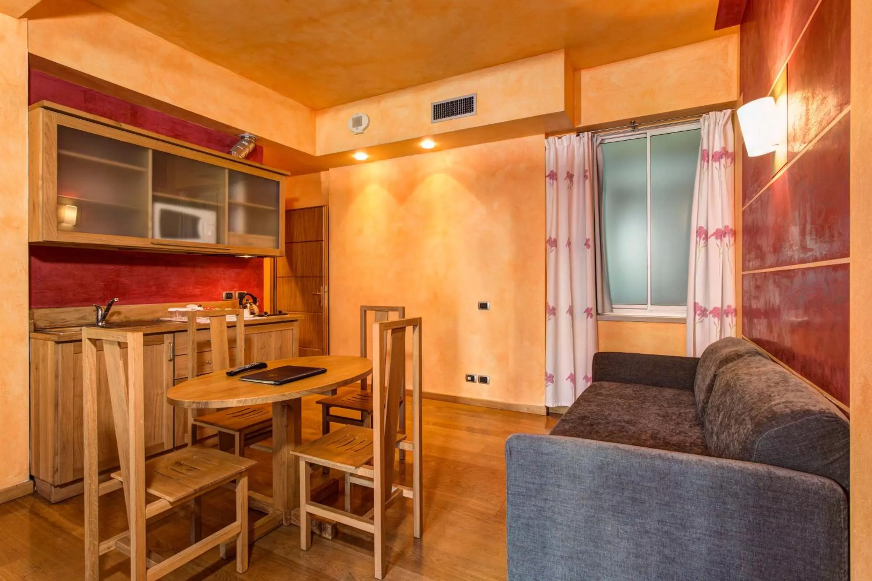 Dining Area in Hotel Firenze