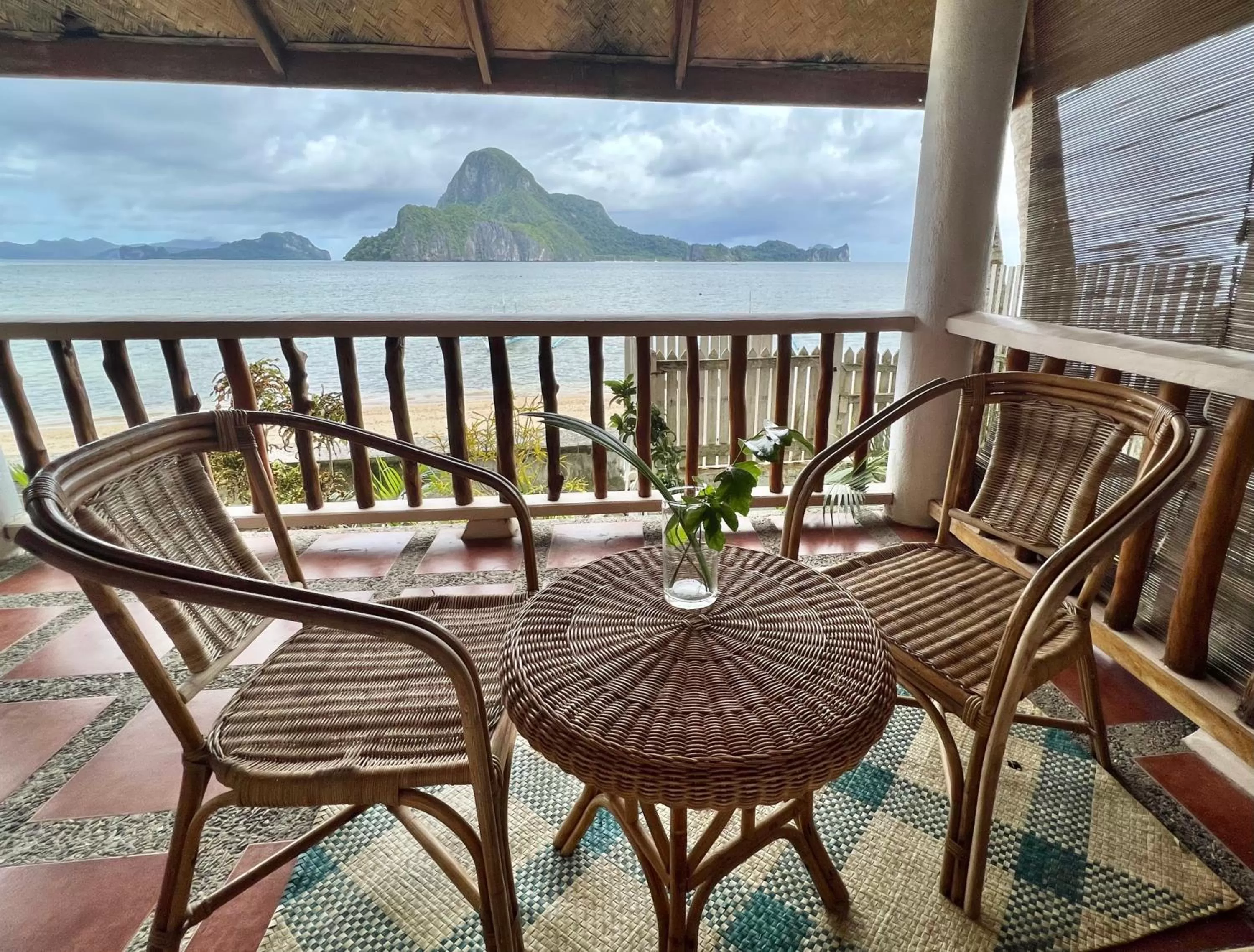 Golden Monkey Beach Hotel