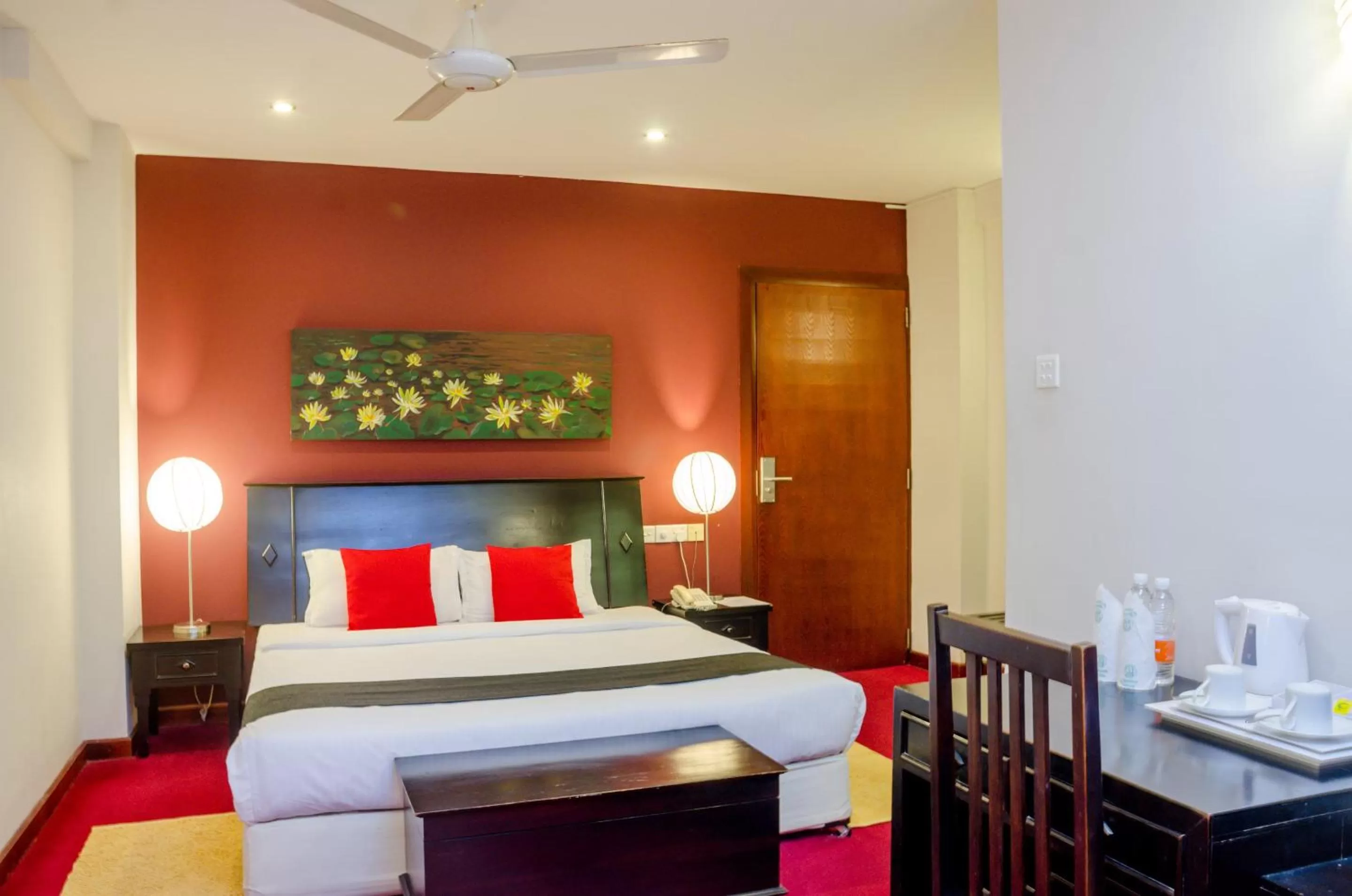 Bedroom, Bed in Opulent River Face Hotel