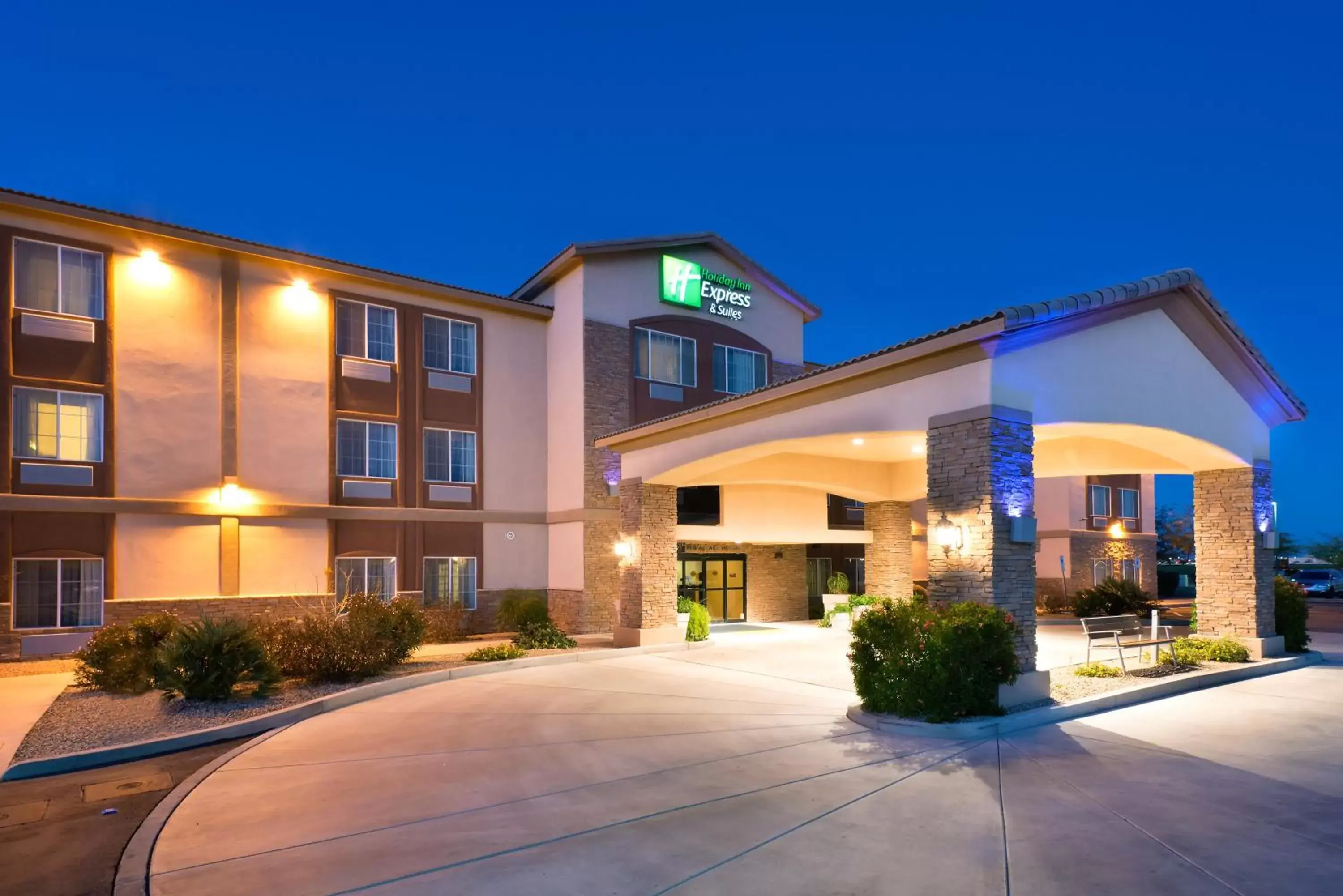 Property Building in Holiday Inn Express Hotel & Suites Casa Grande, an IHG Hotel