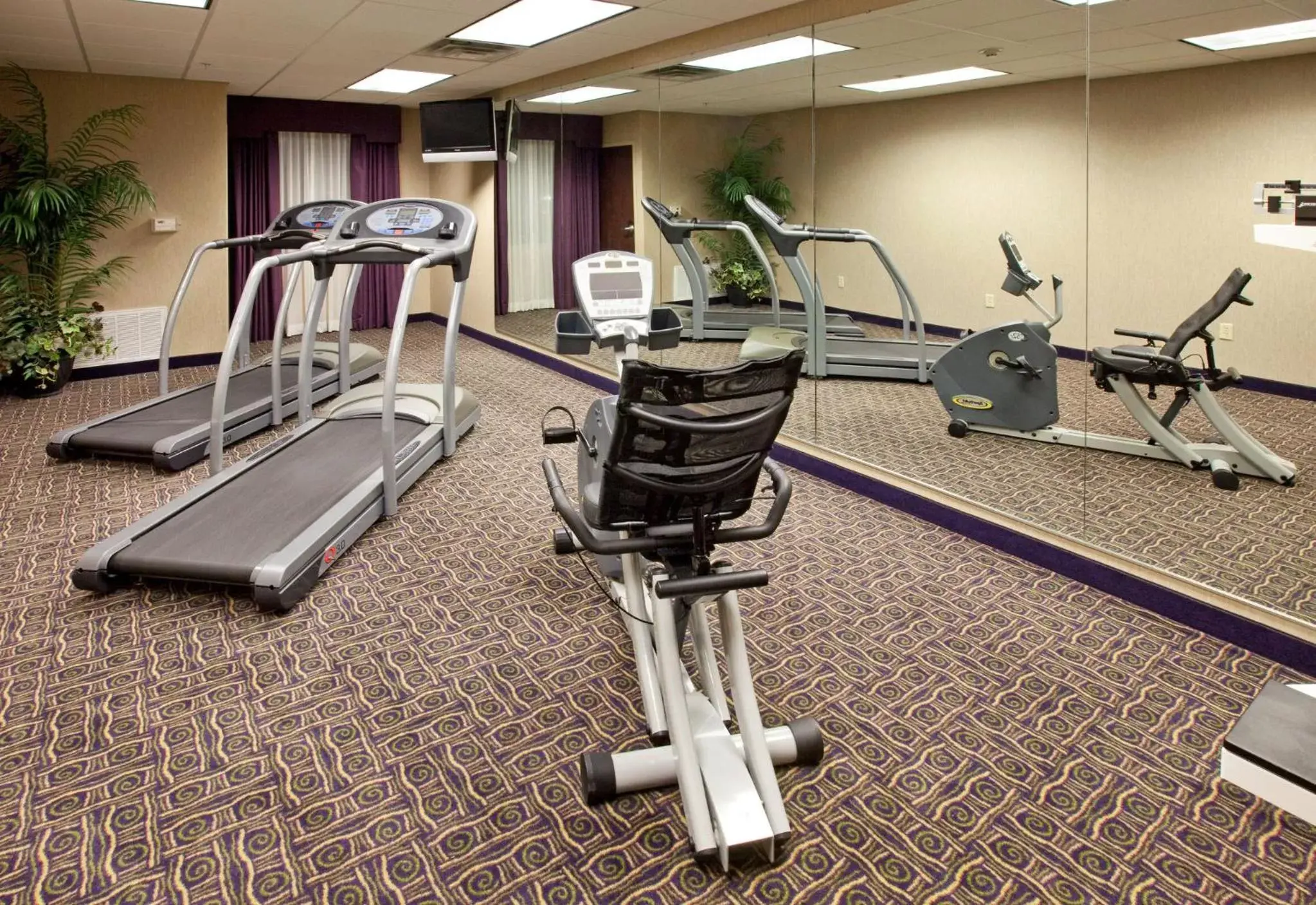 Fitness centre/facilities, Fitness Center/Facilities in Holiday Inn Express Hotel and Suites Ada, an IHG Hotel