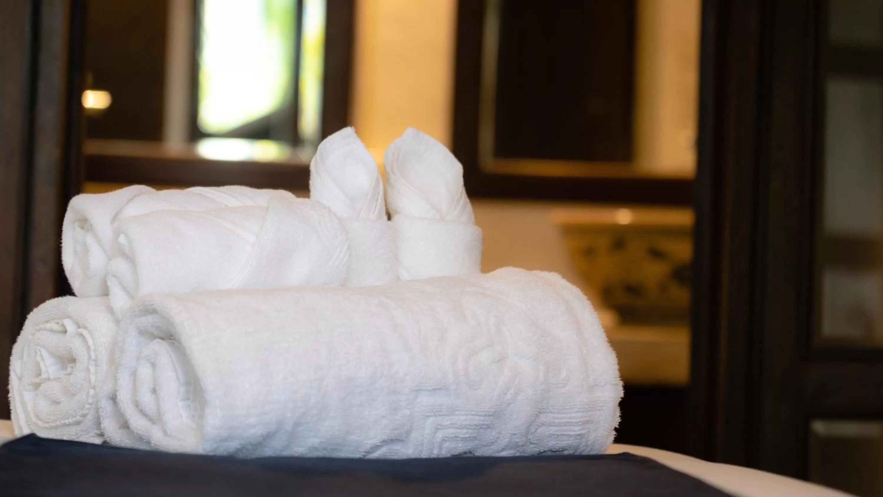 towels, Bed in Cheva Gallery Boutique Hotel