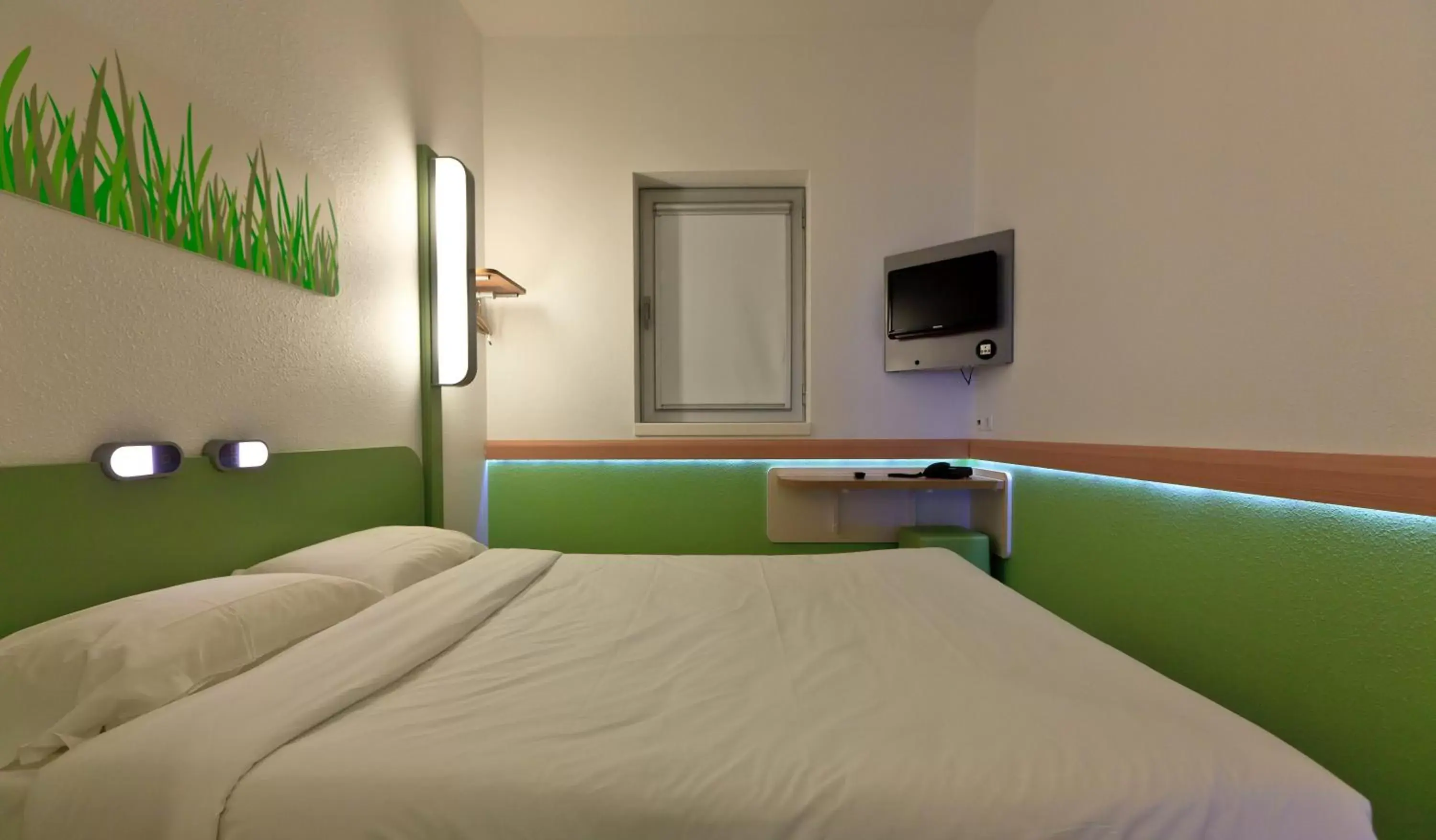 Bed in Hotel ibis Budget Porto Gaia