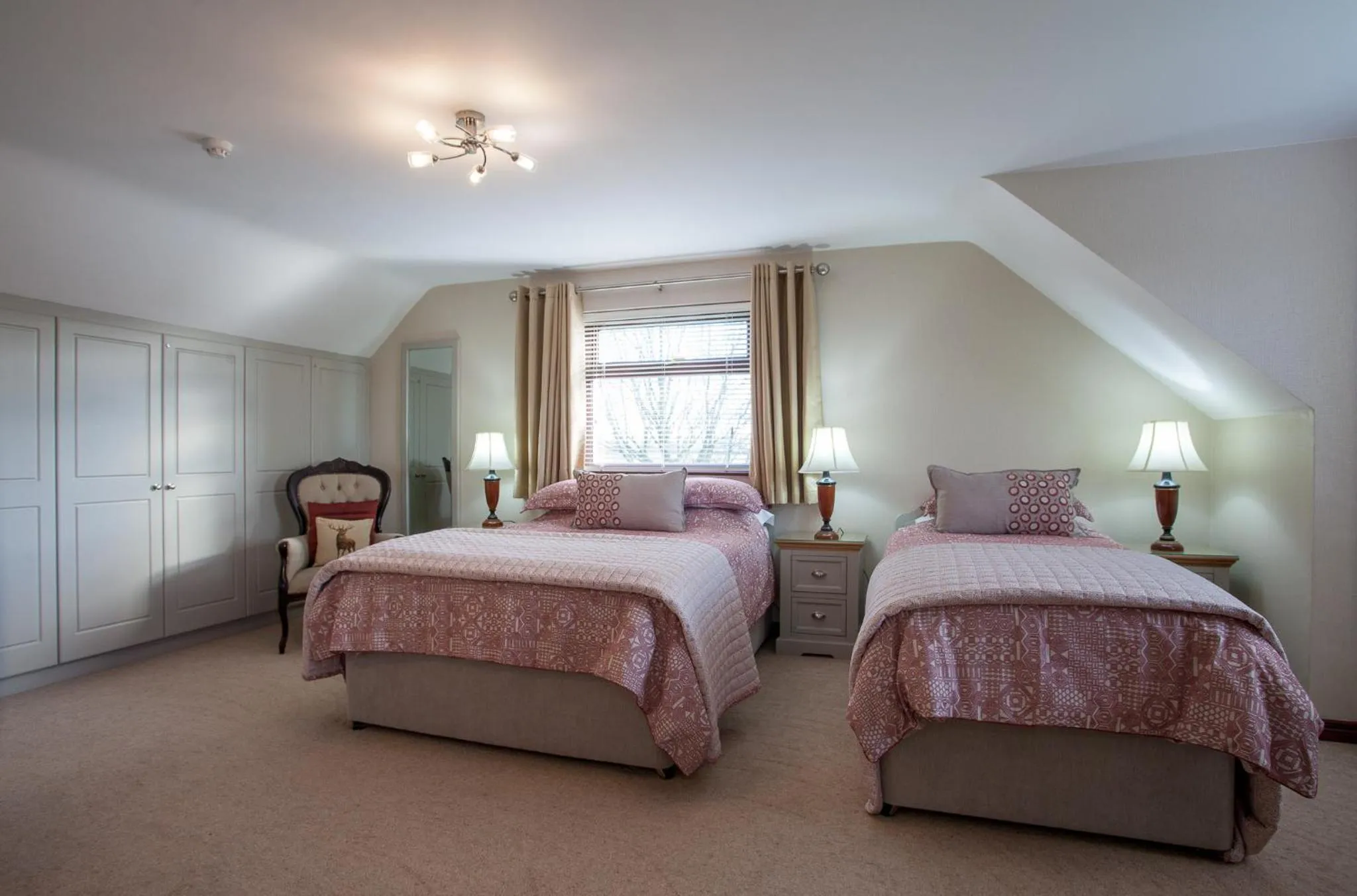 Bedroom, Bed in Keef Halla Country House