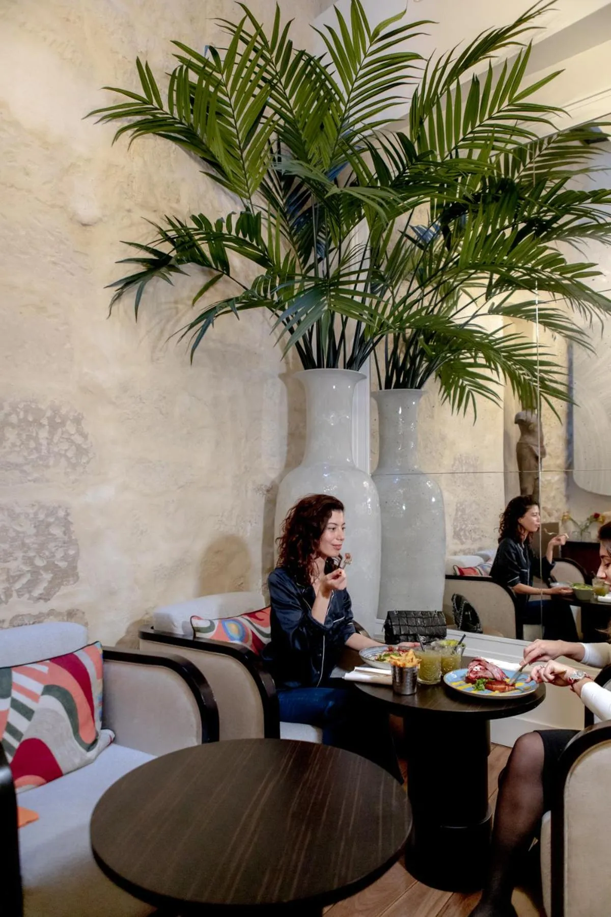 Restaurant/places to eat in Hotel Dupond-Smith