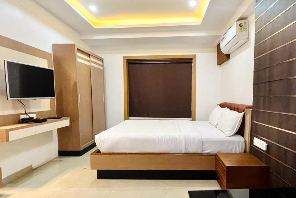 Bed in AUHTEL Kannur