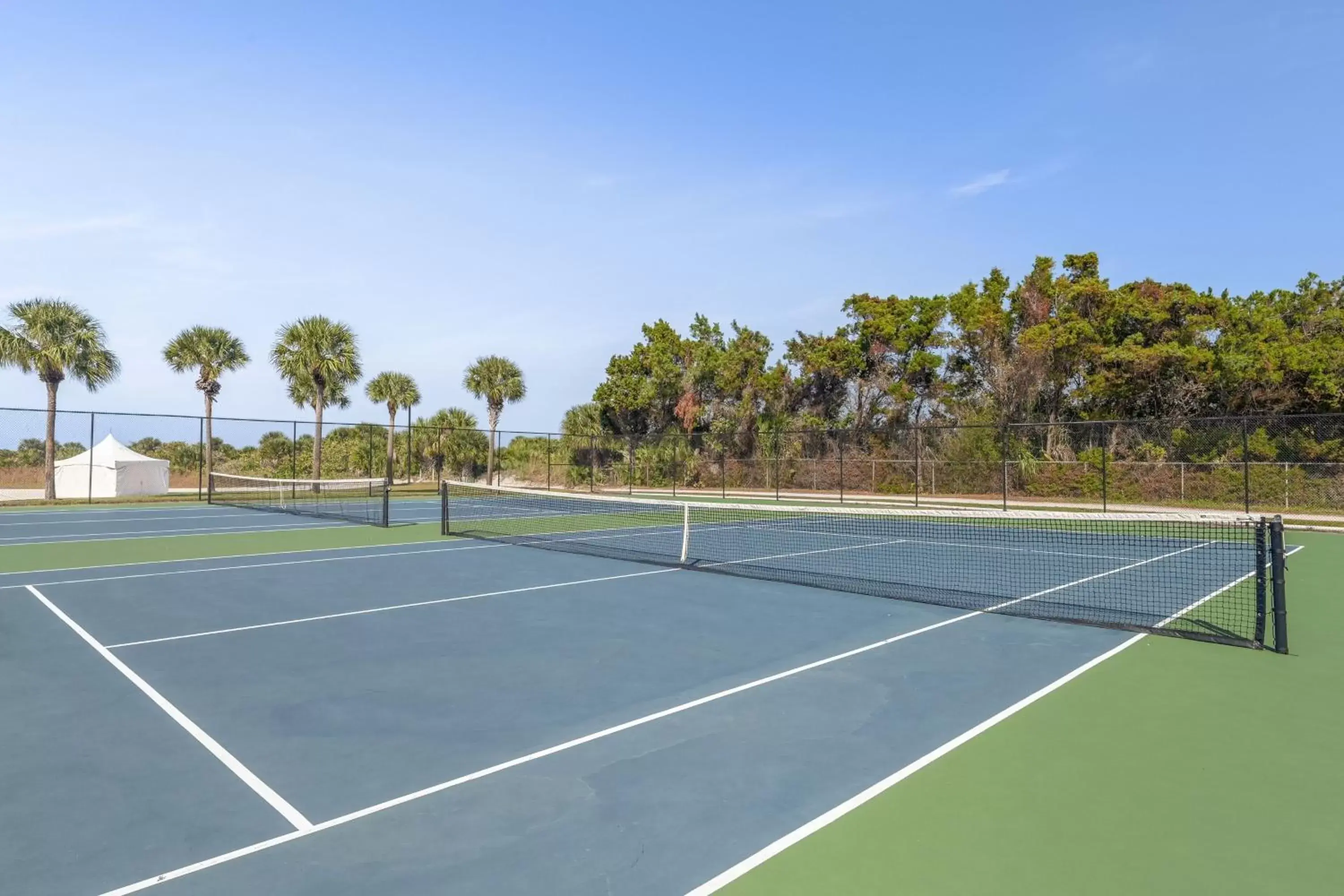 Tennis court, Tennis/Squash in Sheraton Sand Key Resort