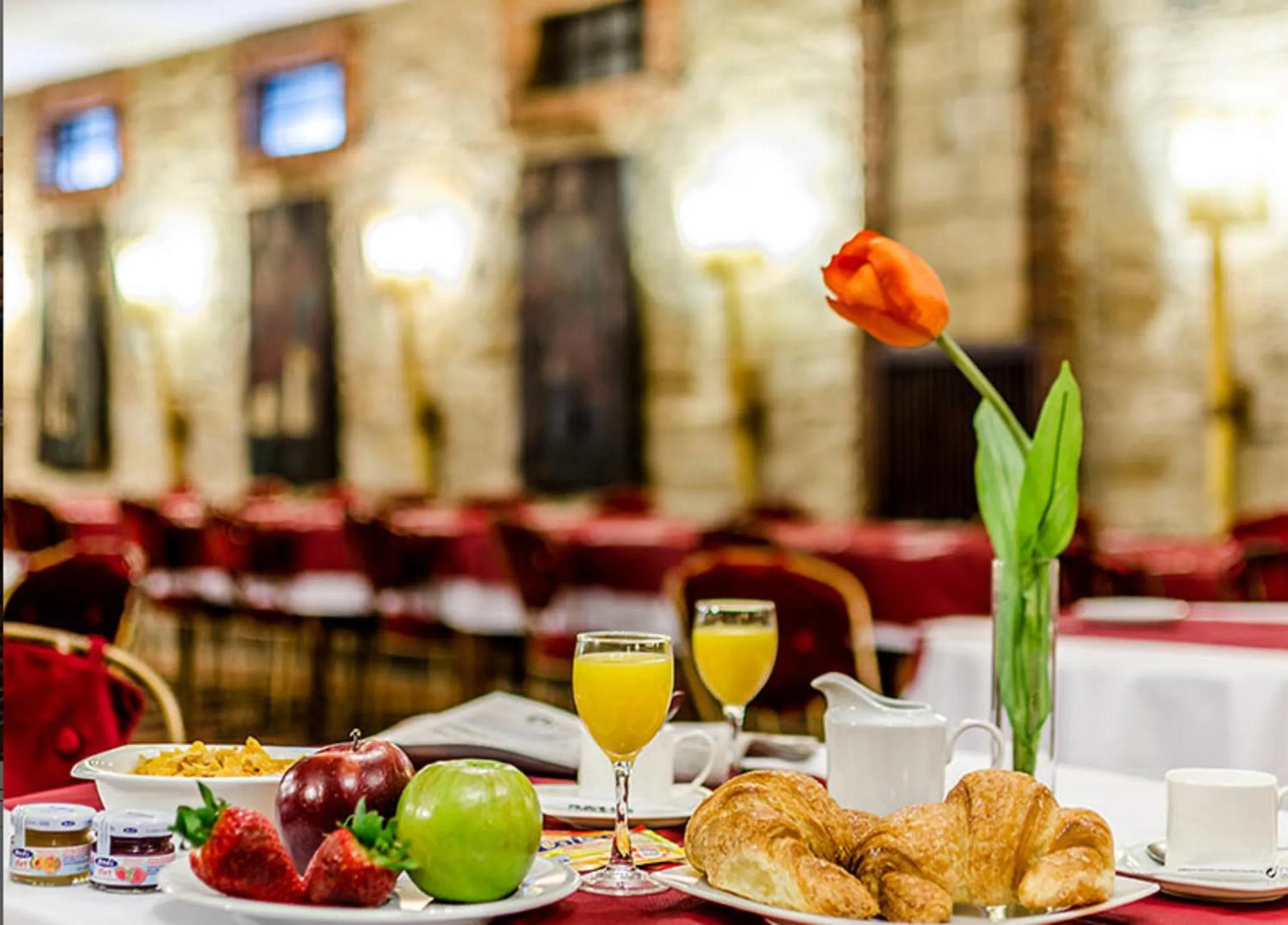 Continental breakfast in Hotel Temple Ponferrada
