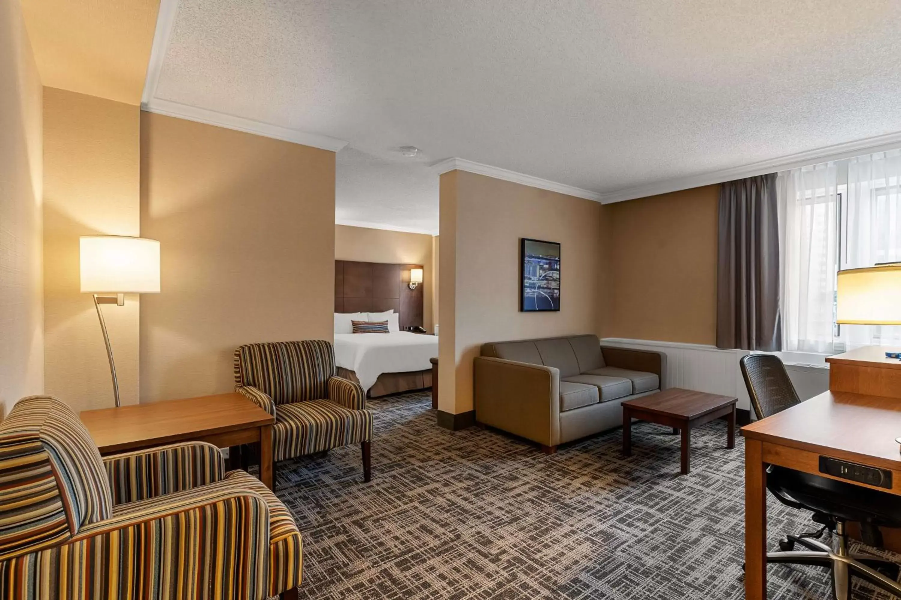 Bedroom, Seating Area in Best Western Ville-Marie Hotel & Suites